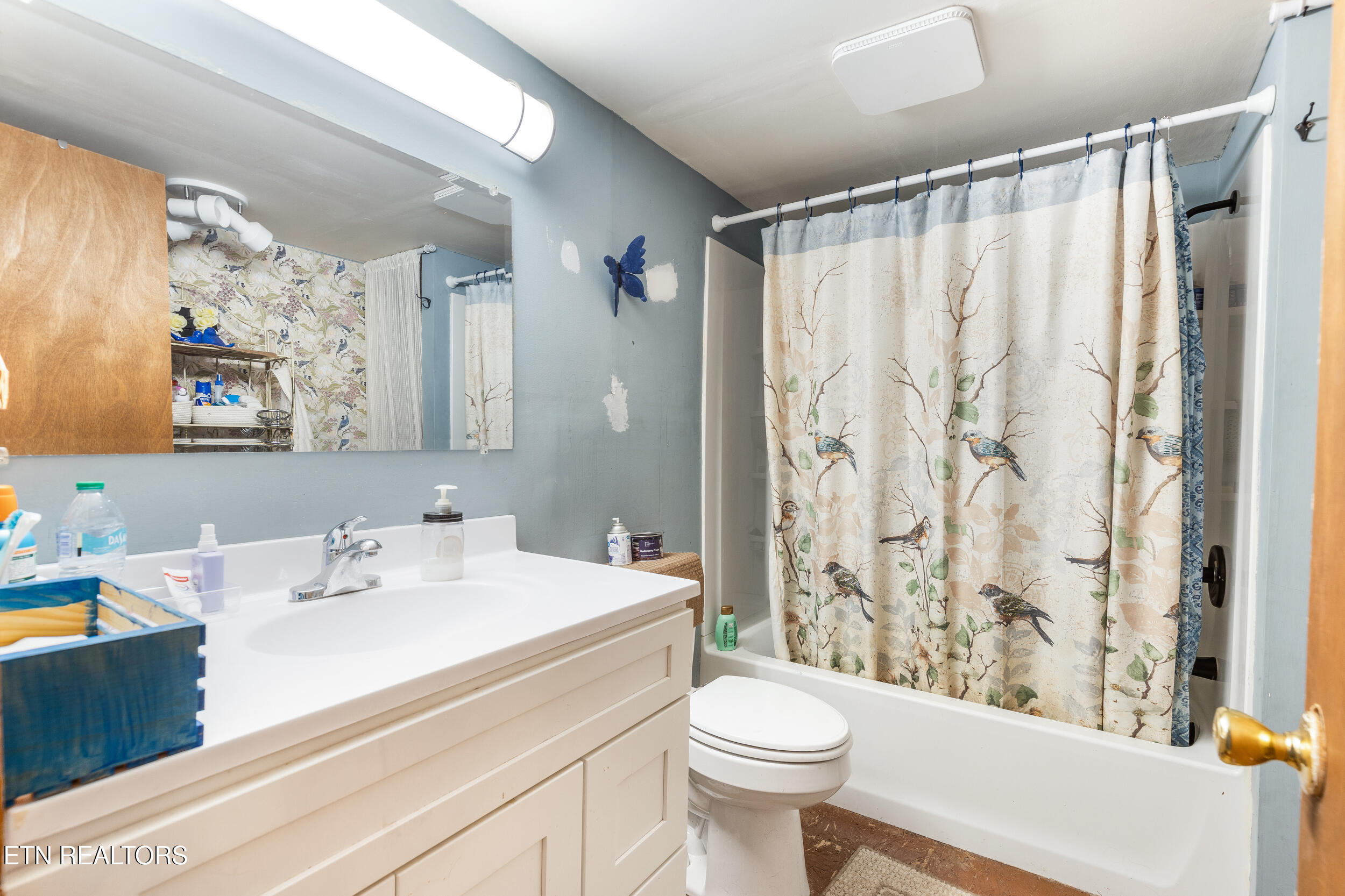 323 Vannoy Road Tazewell TN 37879