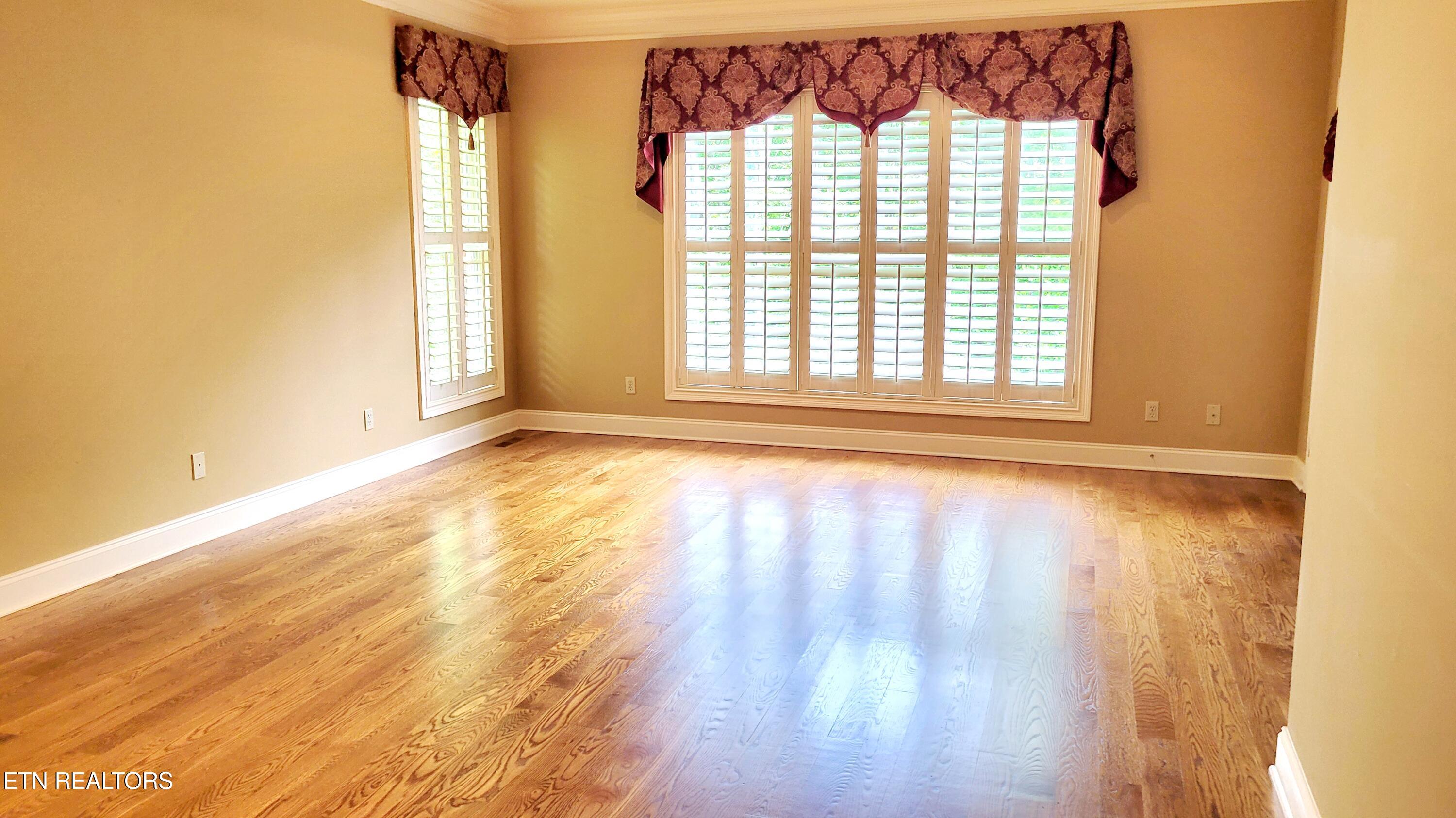 2016 Berrywood Drive Knoxville TN 37932