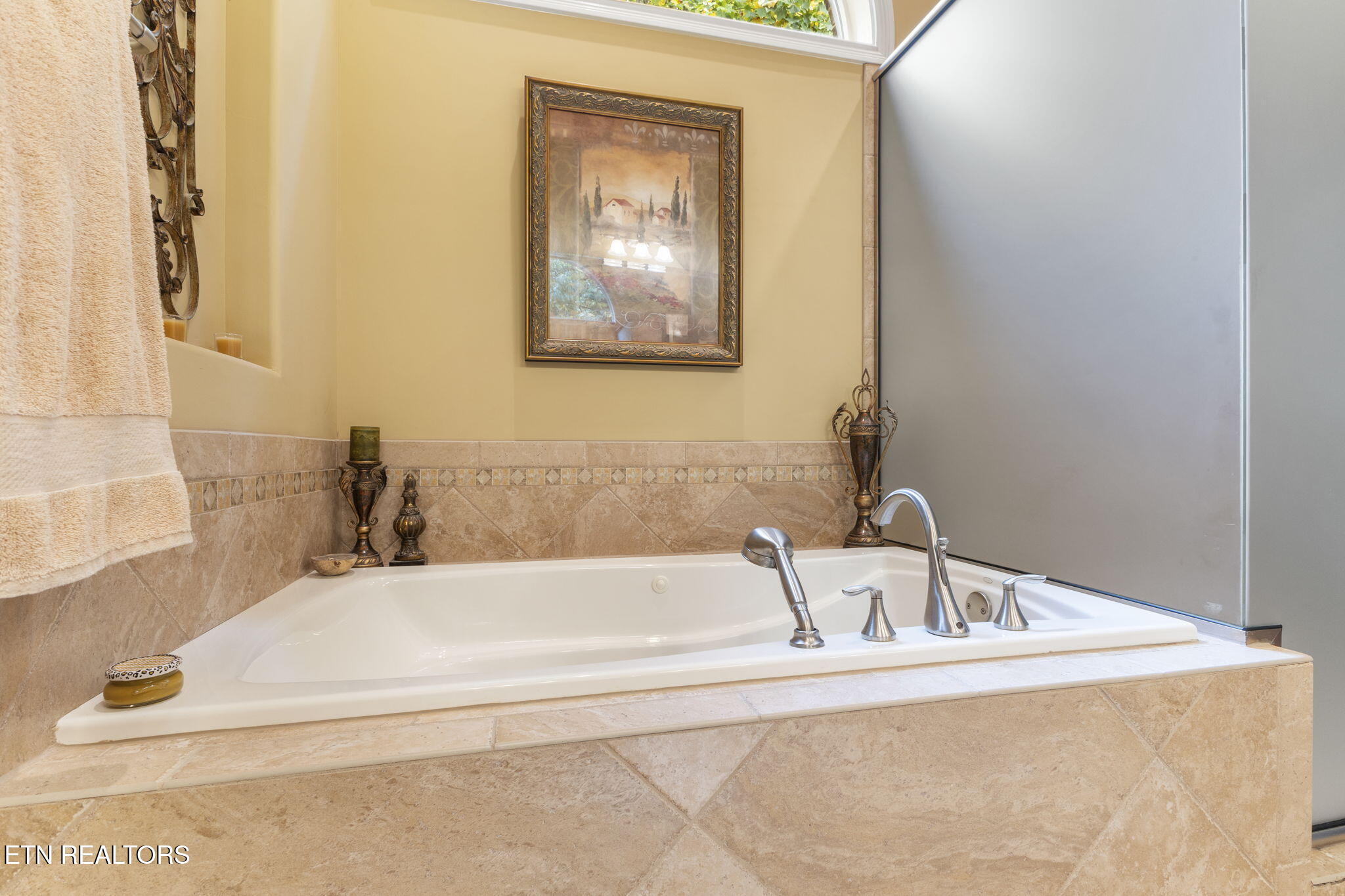 2016 Berrywood Drive Knoxville TN 37932