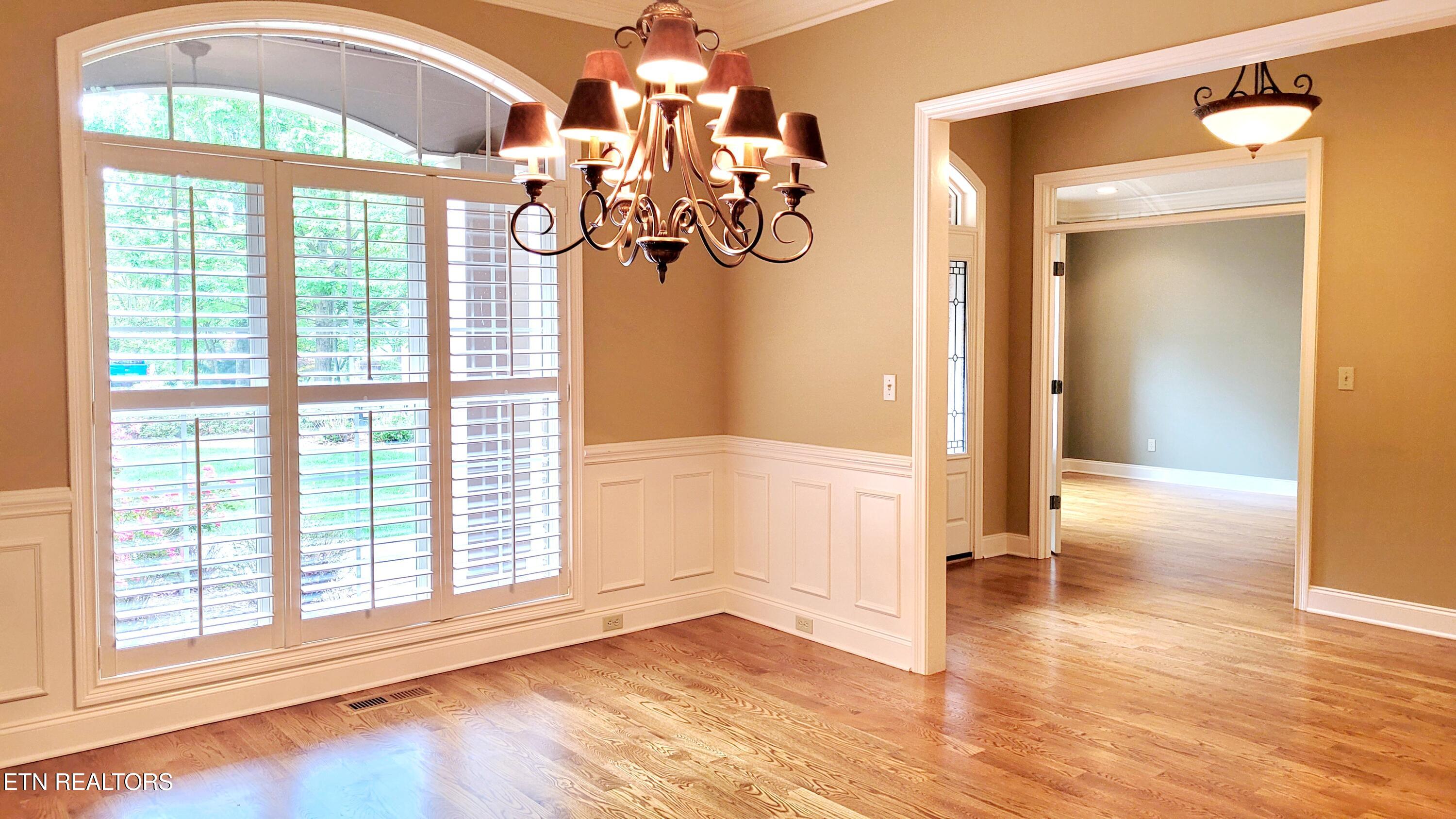 2016 Berrywood Drive Knoxville TN 37932