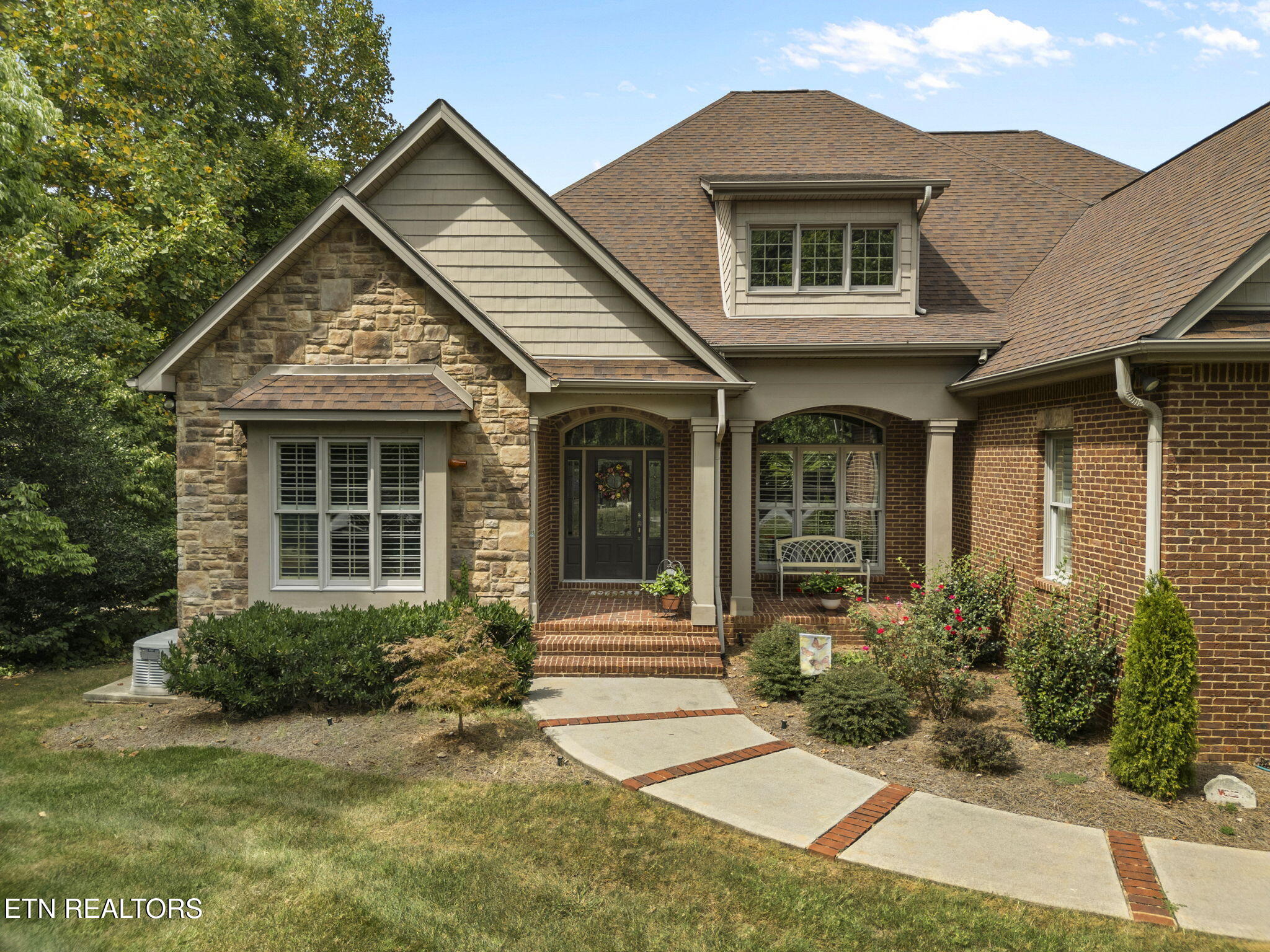 2016 Berrywood Drive Knoxville TN 37932