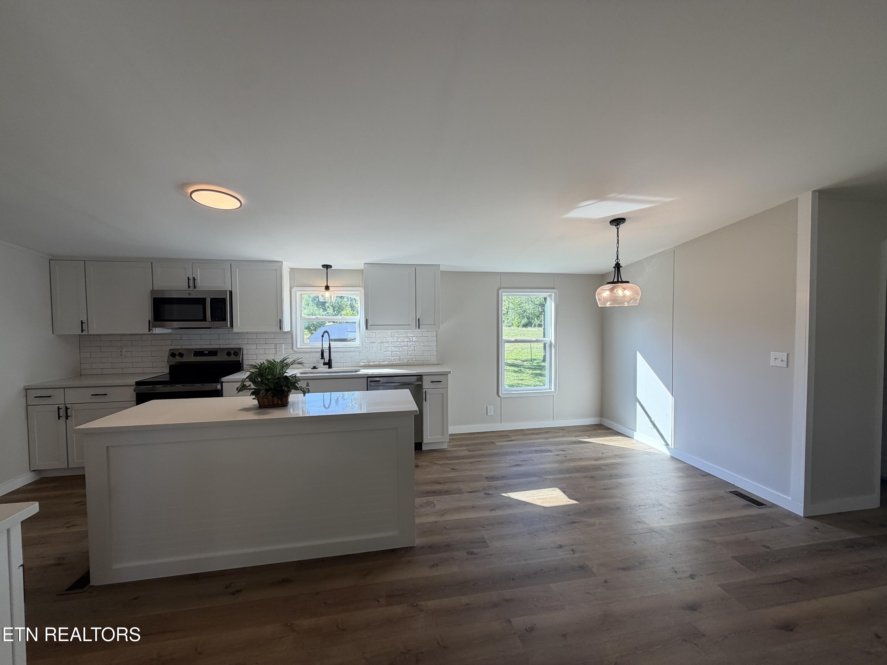 1312 W Beaver Creek Drive Powell TN 37849