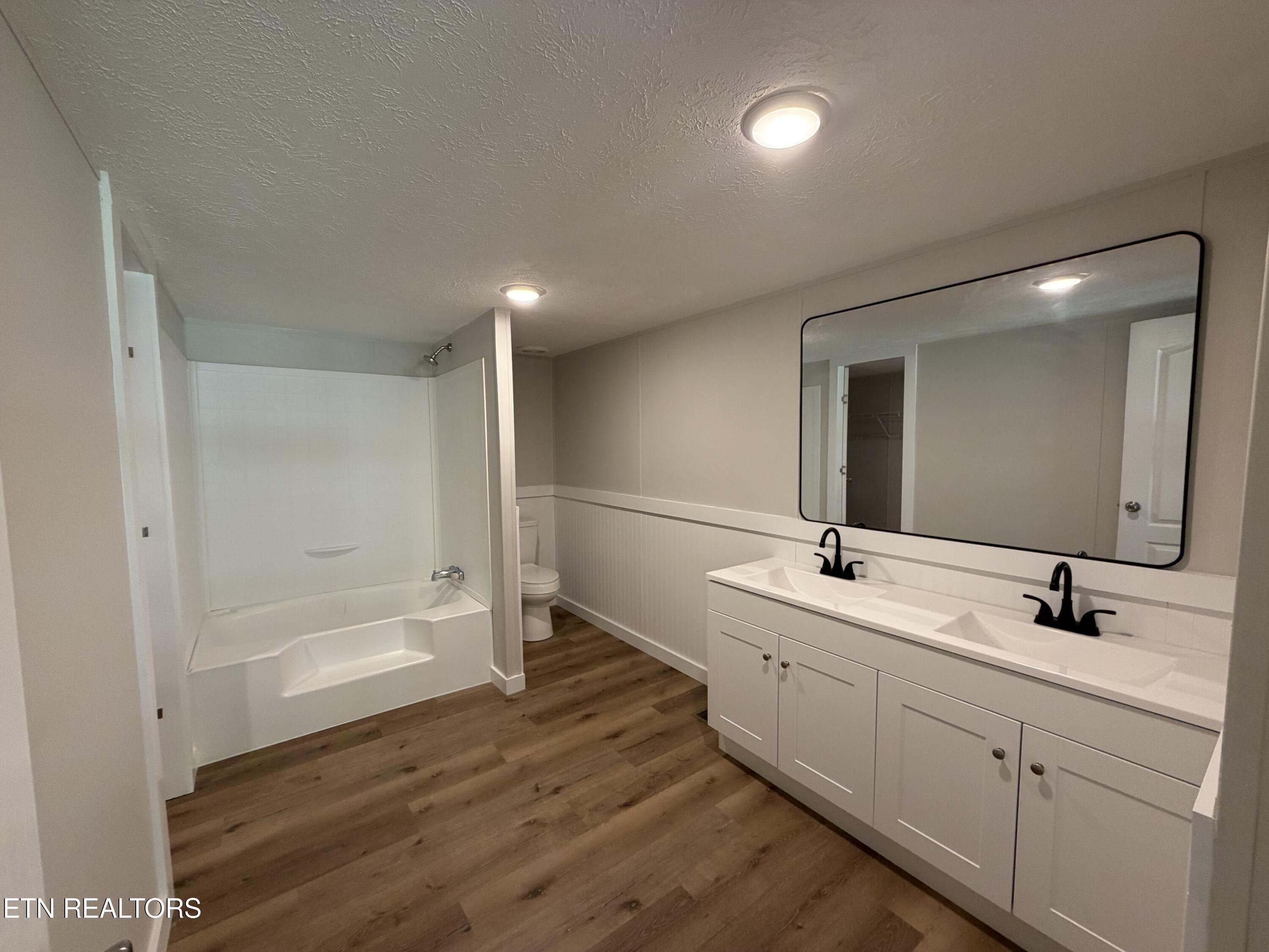 1312 W Beaver Creek Drive Powell TN 37849