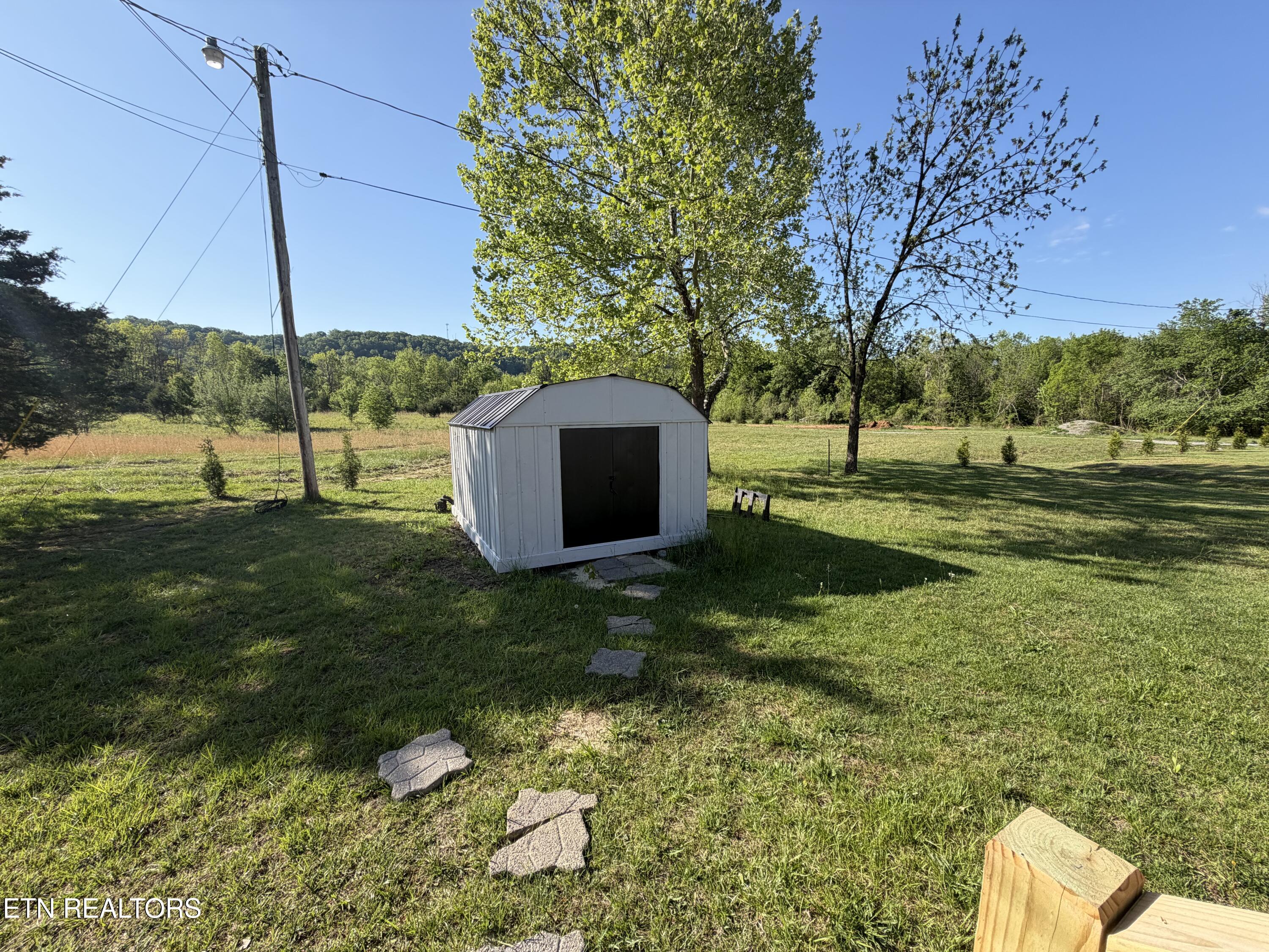1312 W Beaver Creek Drive Powell TN 37849