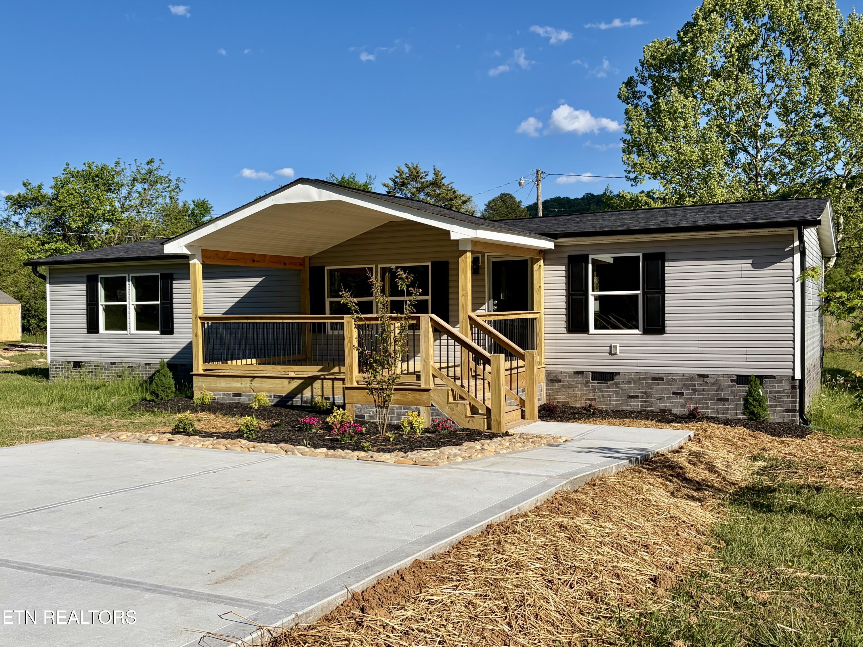 1312 W Beaver Creek Drive Powell TN 37849