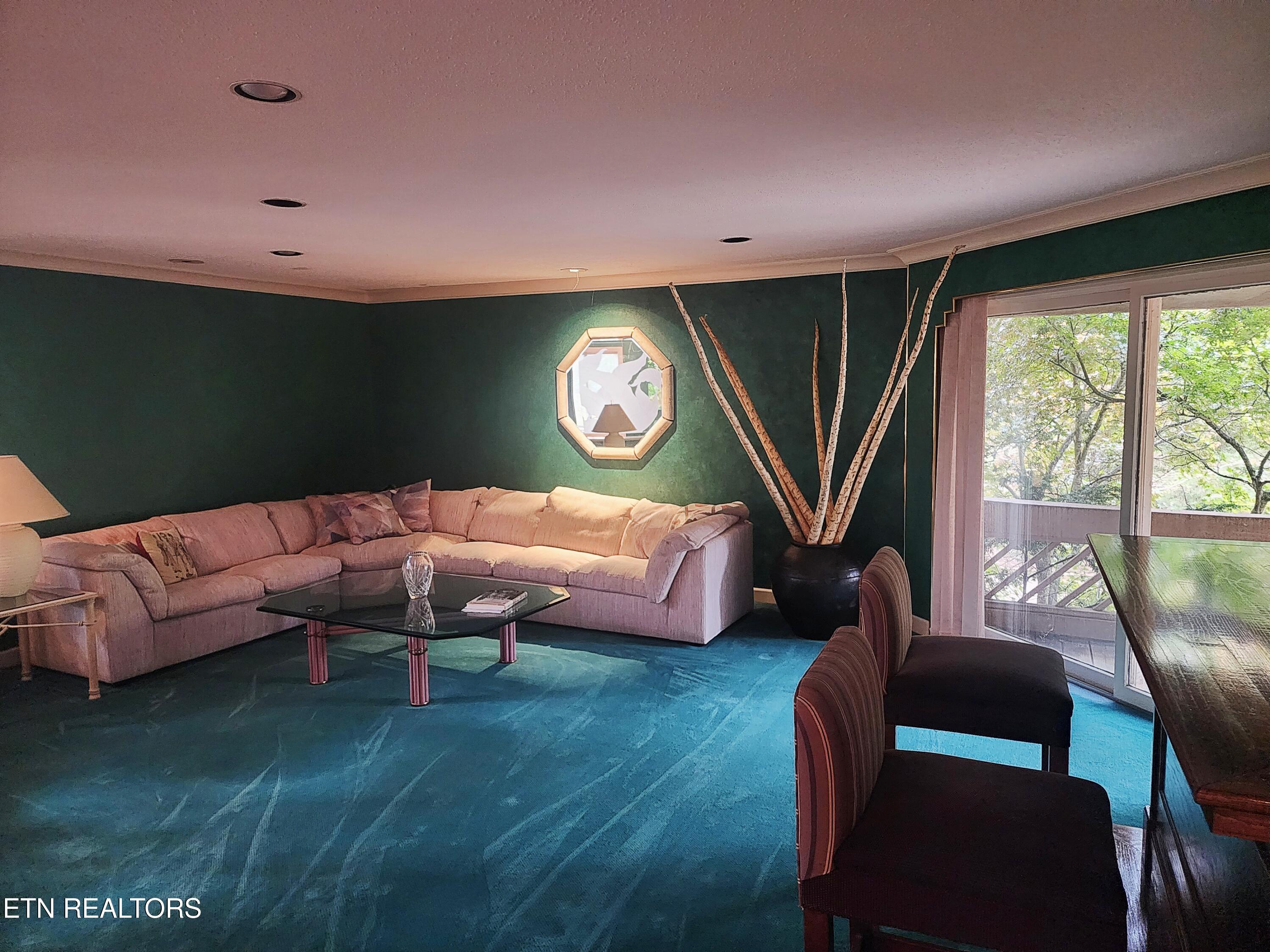 12121 S Fox Den Drive Knoxville TN 37934