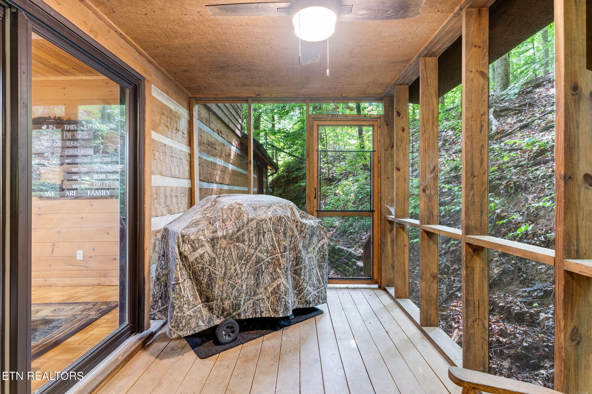 2653 Black Walnut Flats Road Pigeon Forge TN 37862