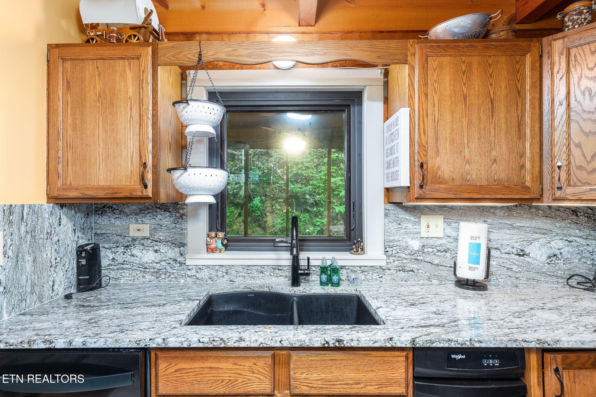2653 Black Walnut Flats Road Pigeon Forge TN 37862