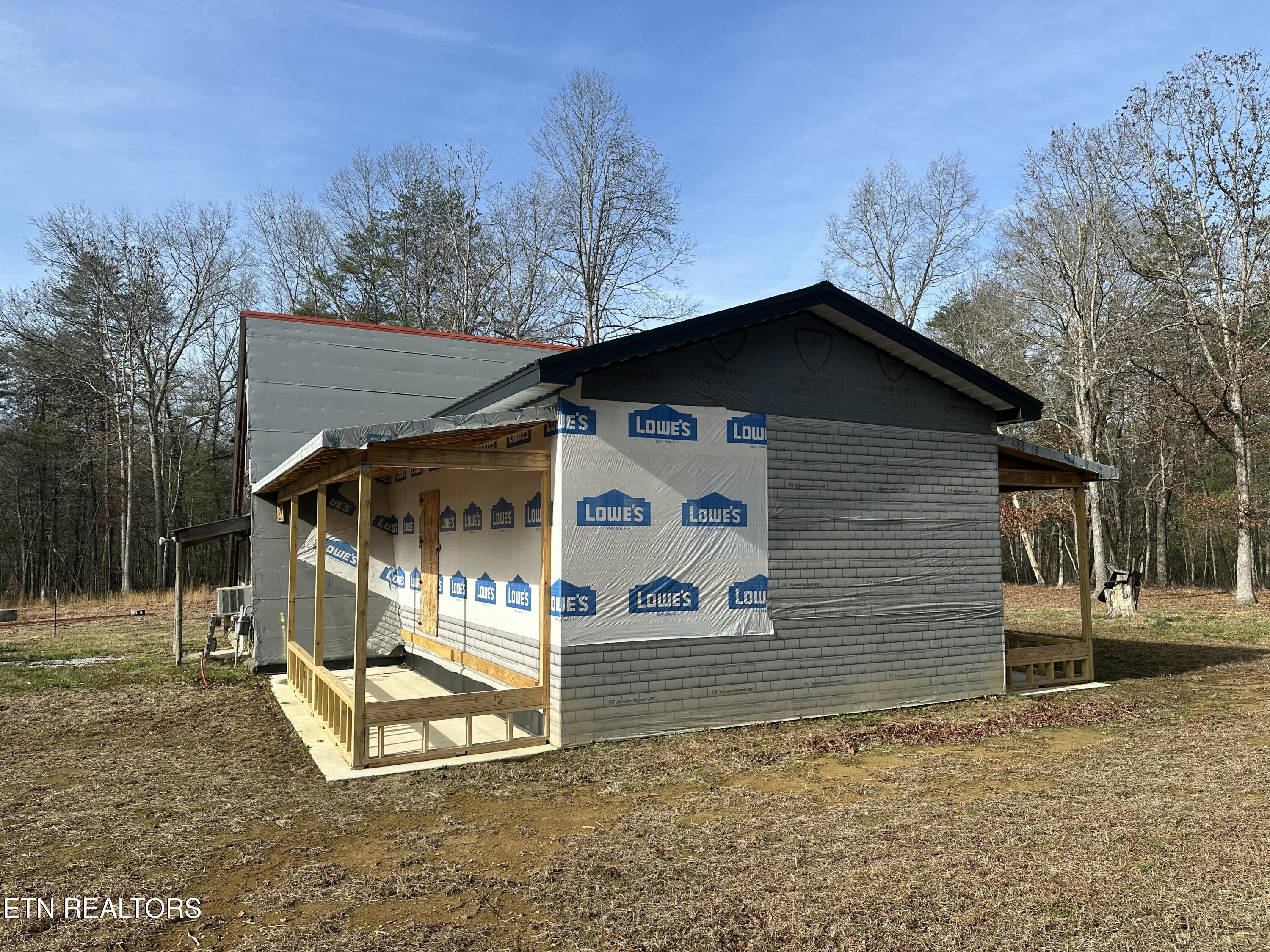 130 Paradise Lane Deer Lodge TN 37726
