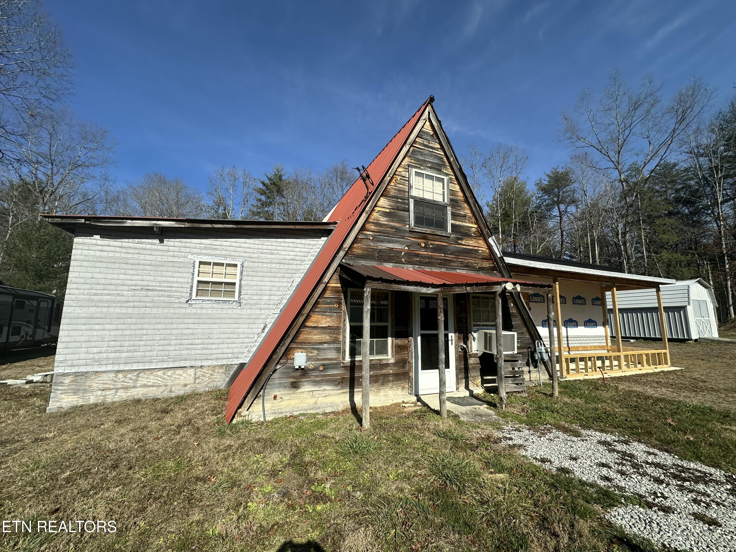130 Paradise Lane Deer Lodge TN 37726