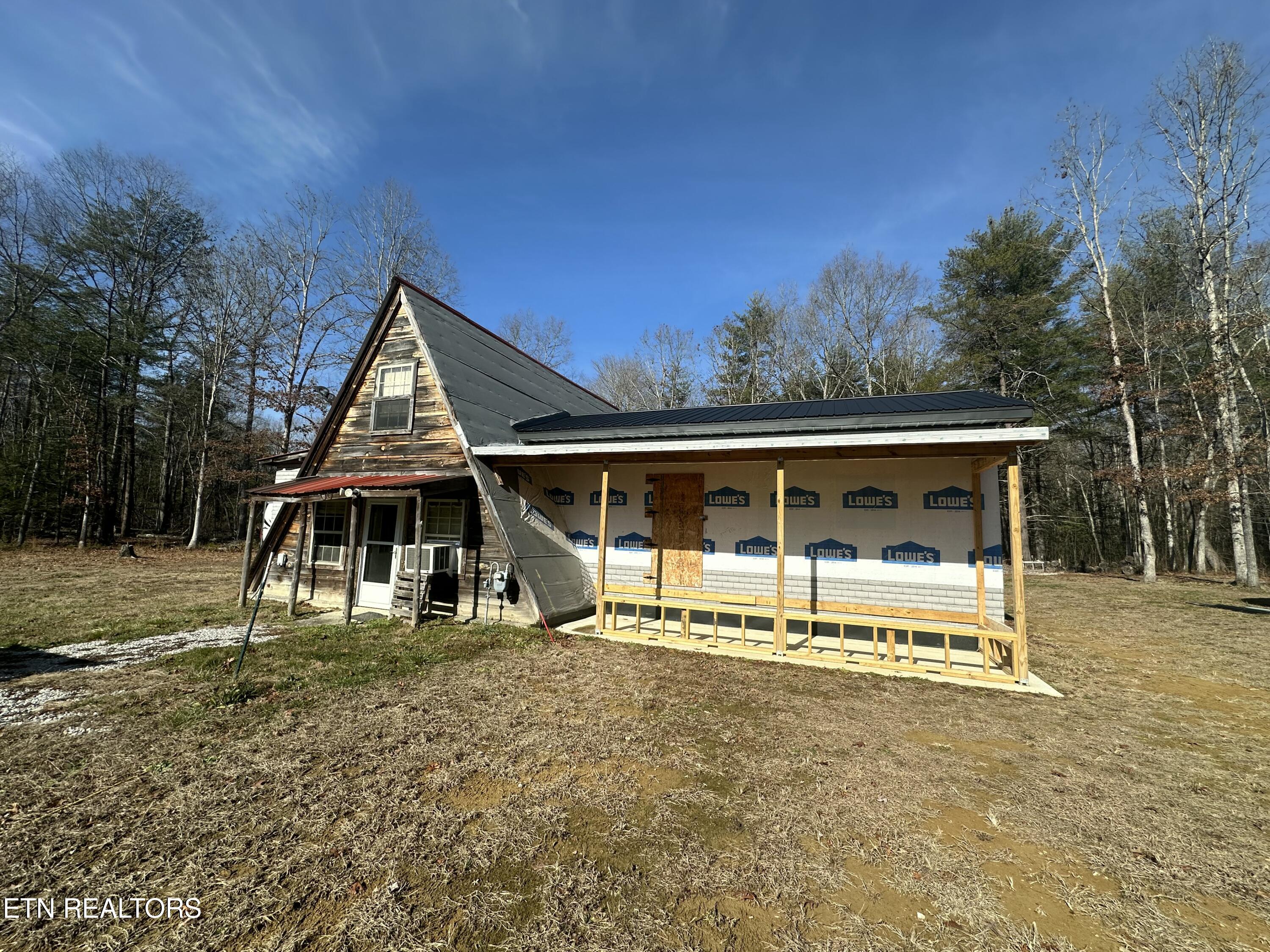 130 Paradise Lane Deer Lodge TN 37726