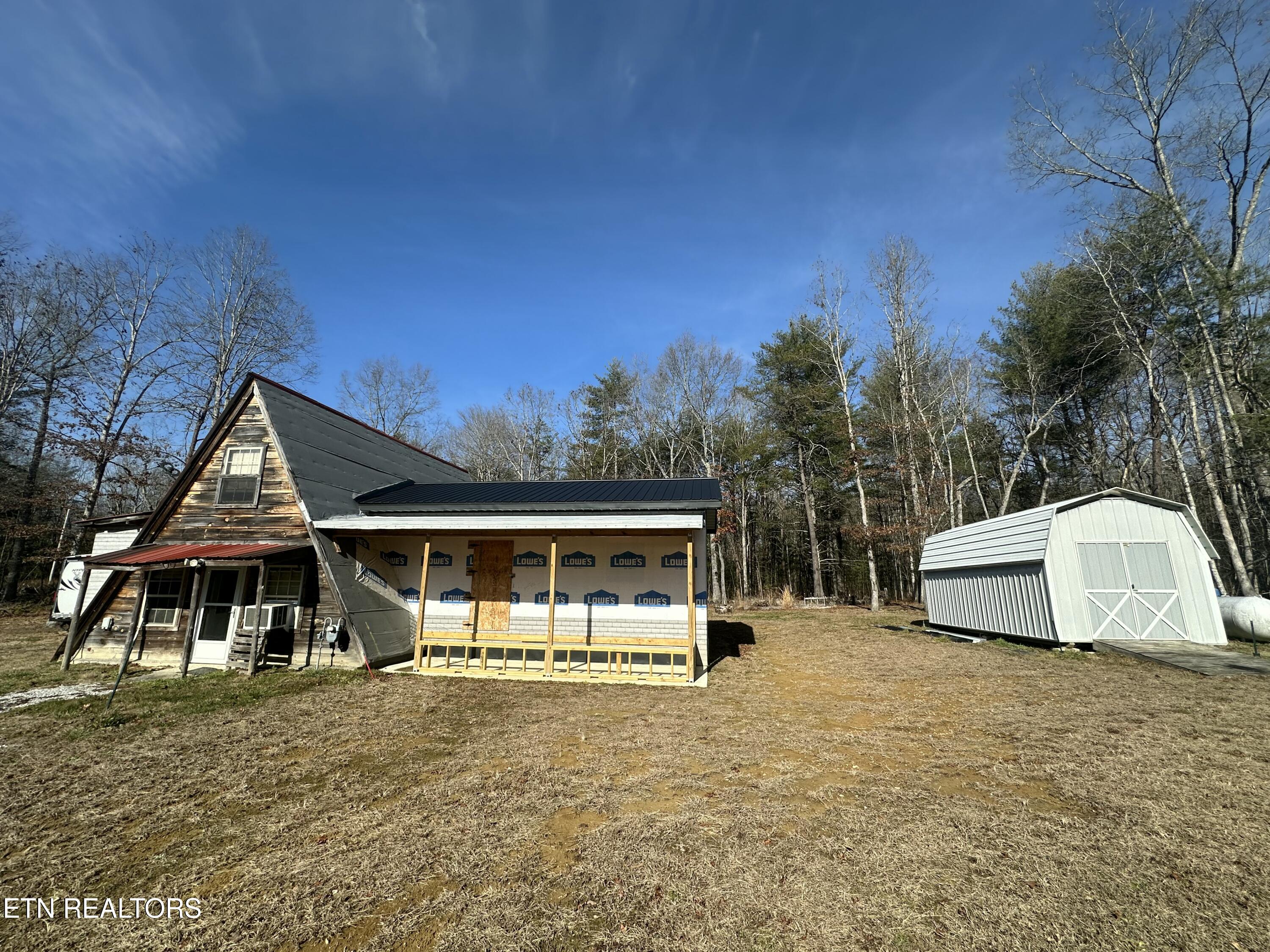 130 Paradise Lane Deer Lodge TN 37726