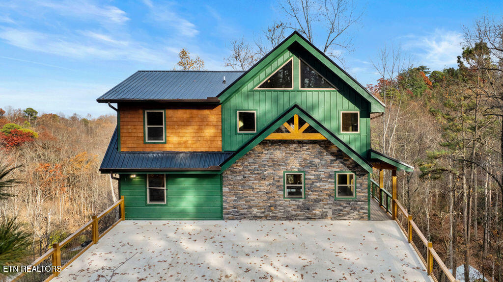 1857 Beach Front Drive Sevierville TN 37876