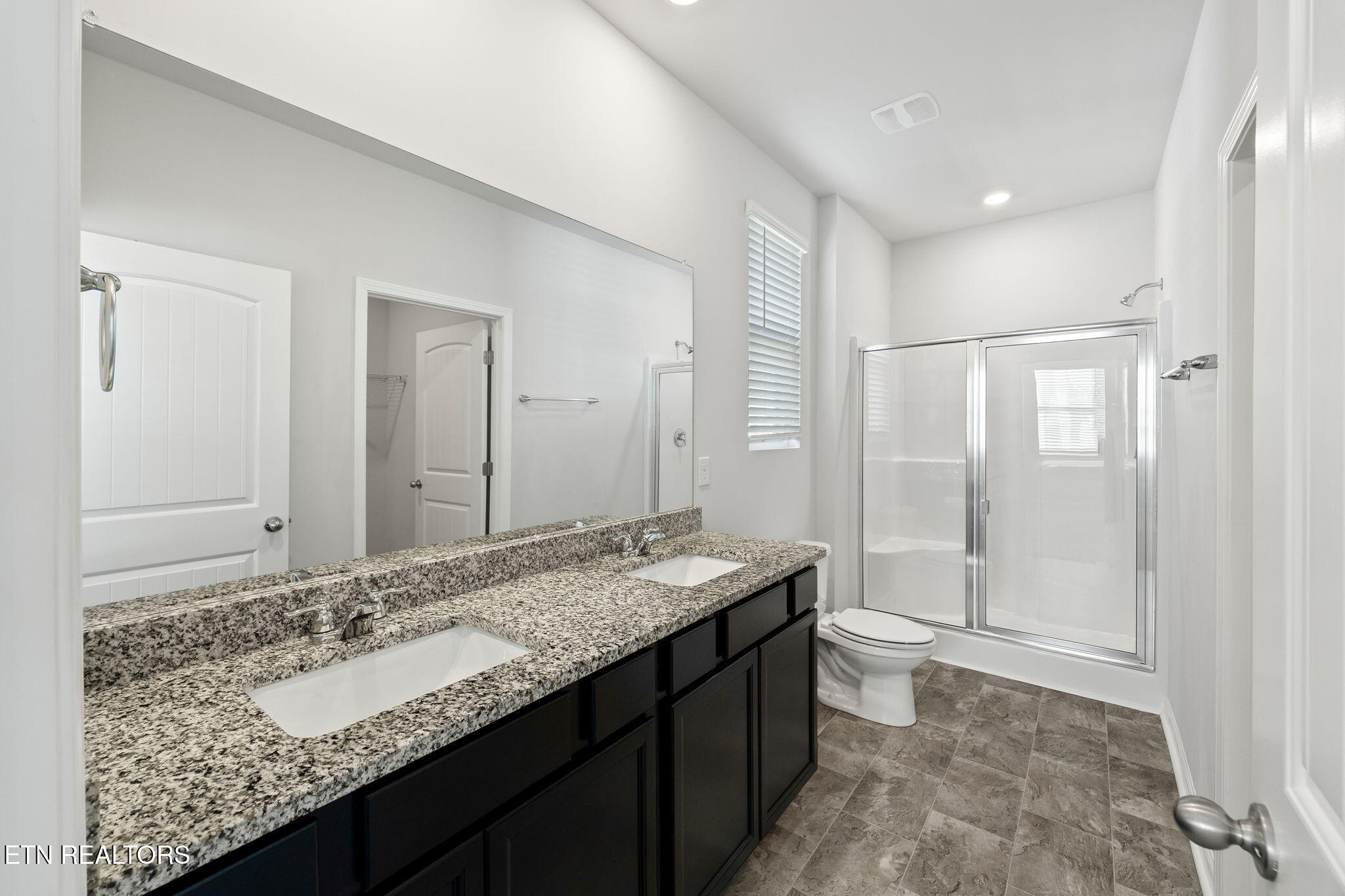 312 Oliver Way Baxter TN 38544