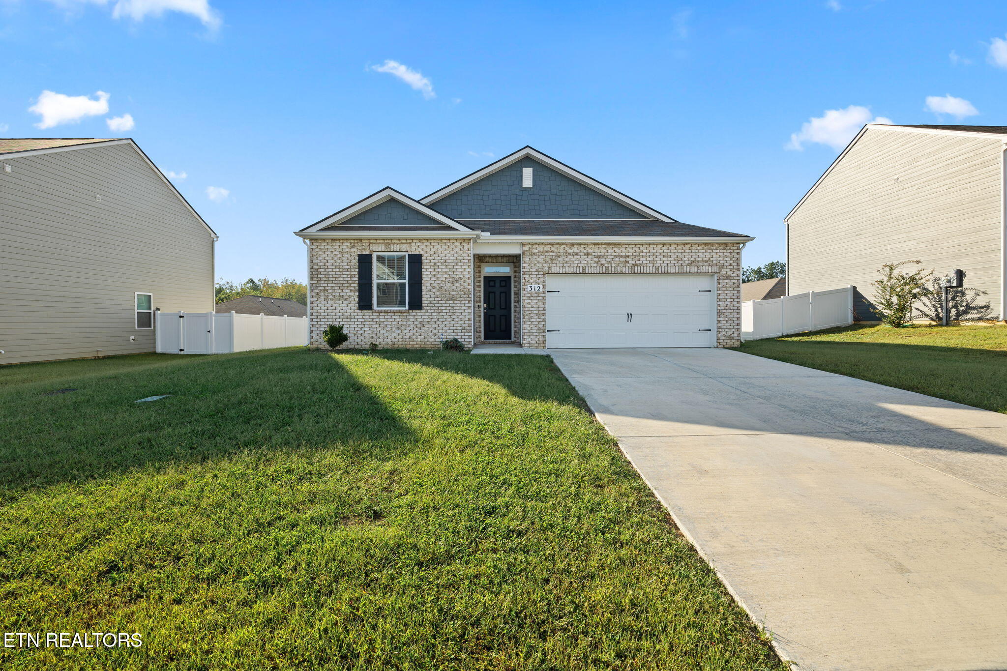 312 Oliver Way Baxter TN 38544
