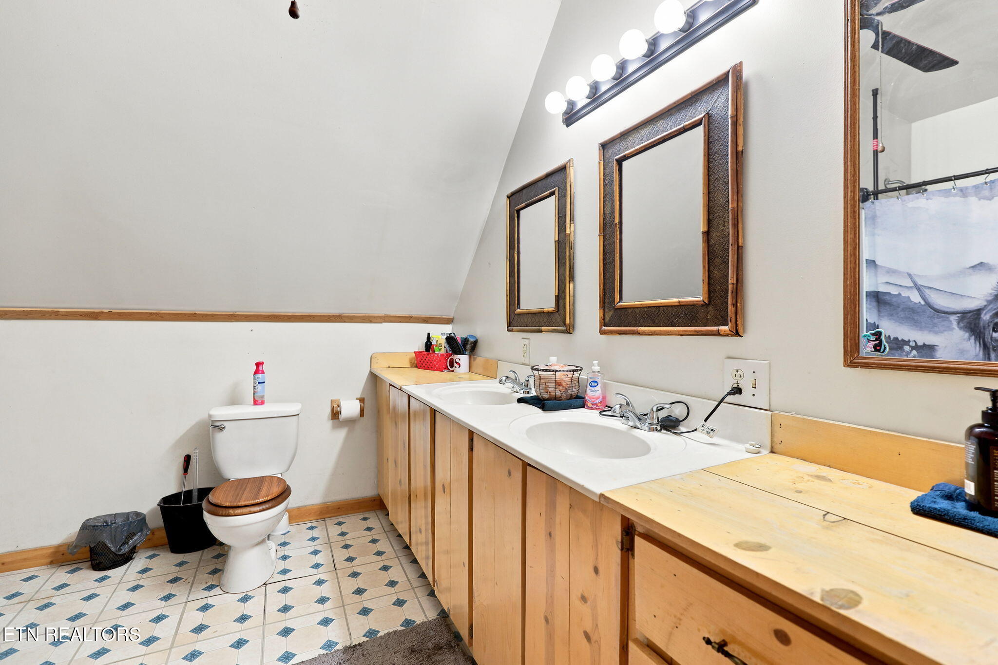 445 Ricker Road Greeneville TN 37743