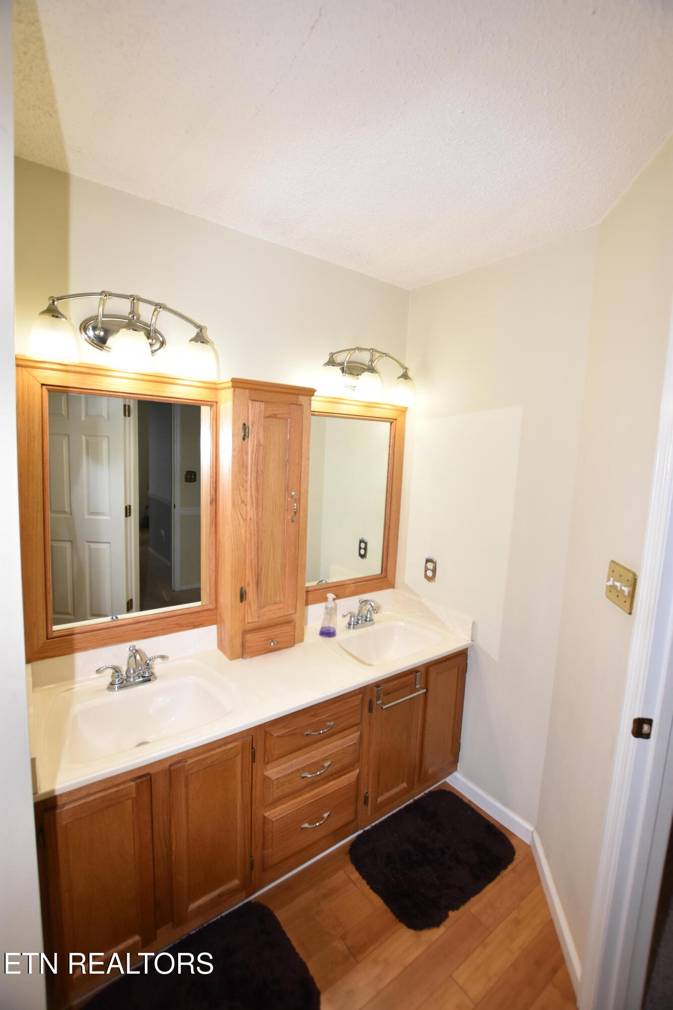 1114 Firethorne Way Knoxville TN 37923