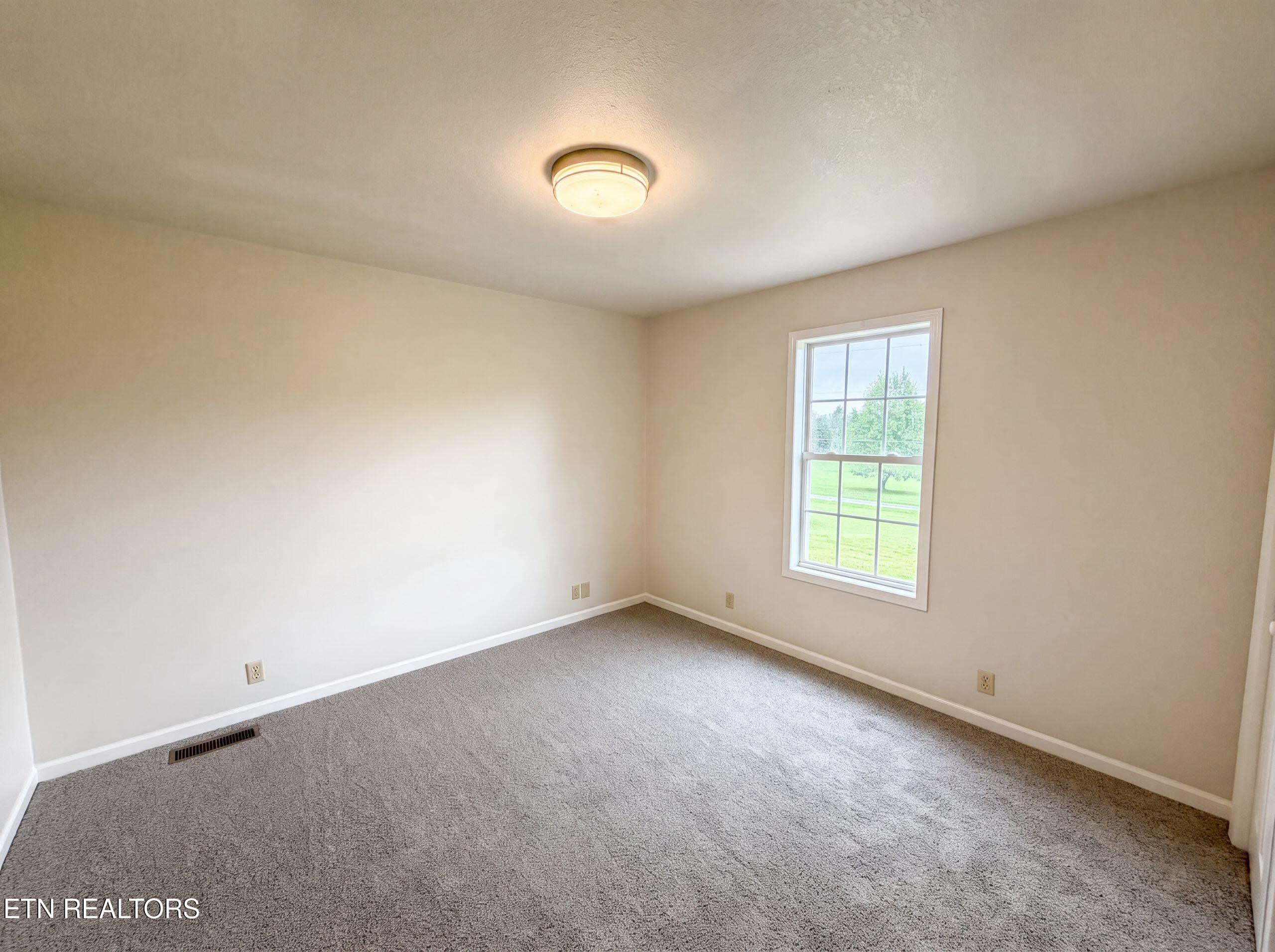 3146 Lora Drive Maryville TN 37803