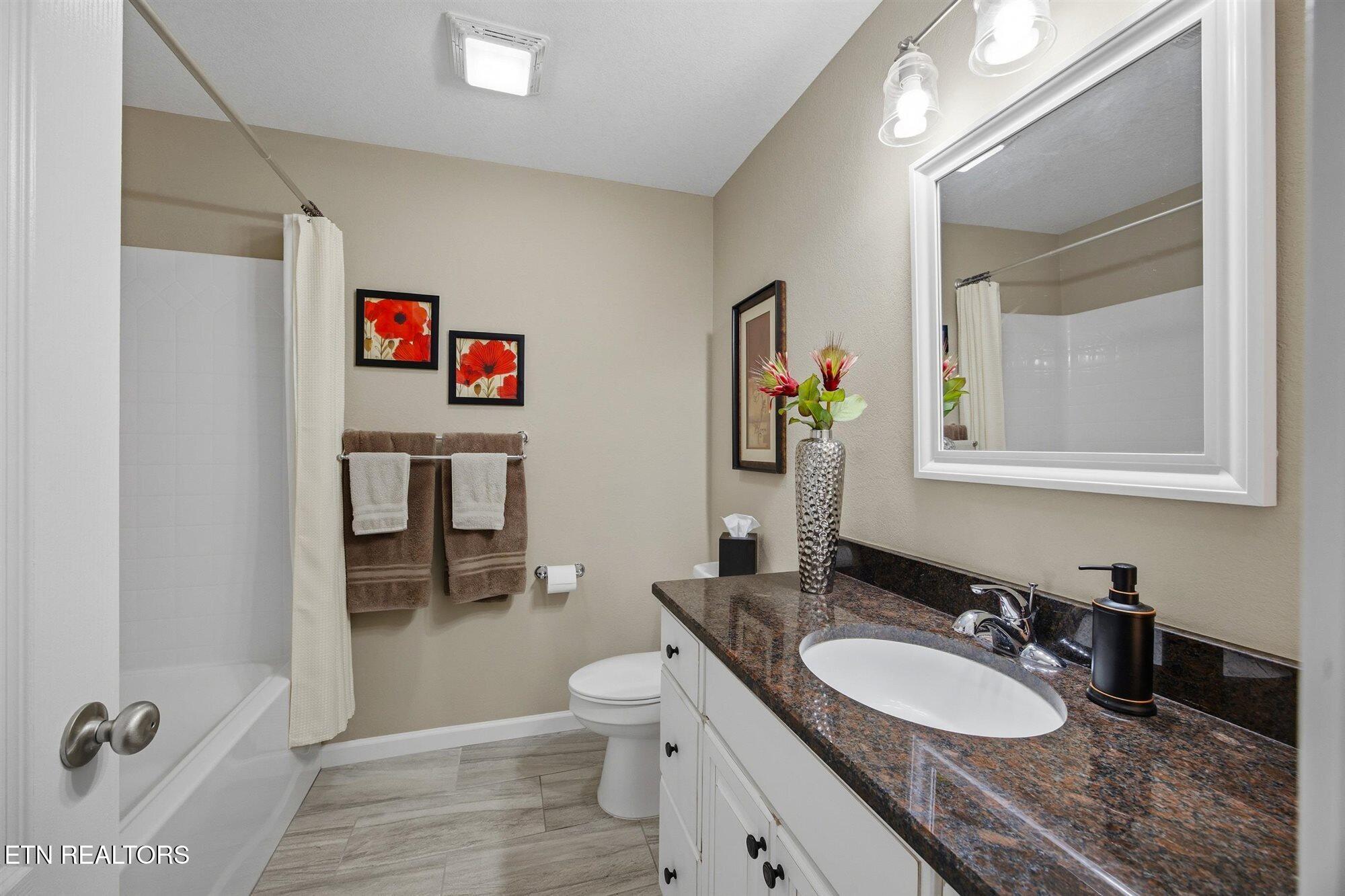 116 Crosslake Lane Dandridge TN 37725