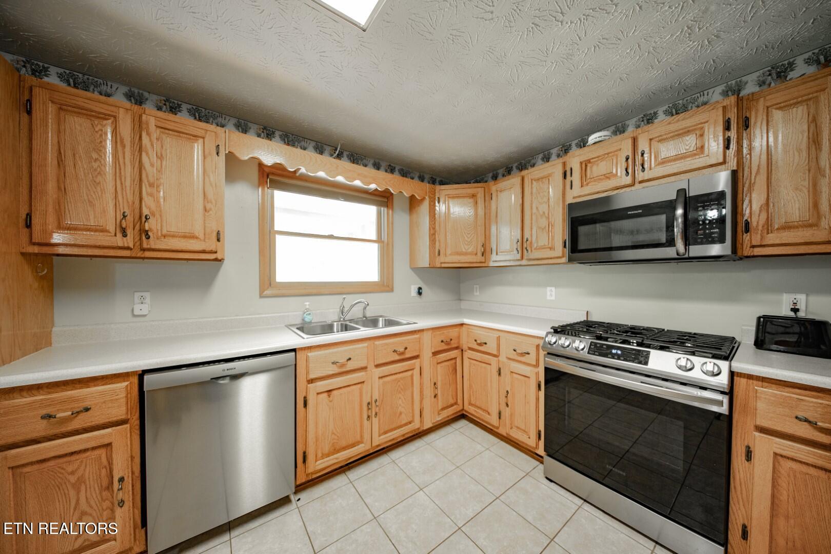 1211 Punkton Road Del Rio TN 37727