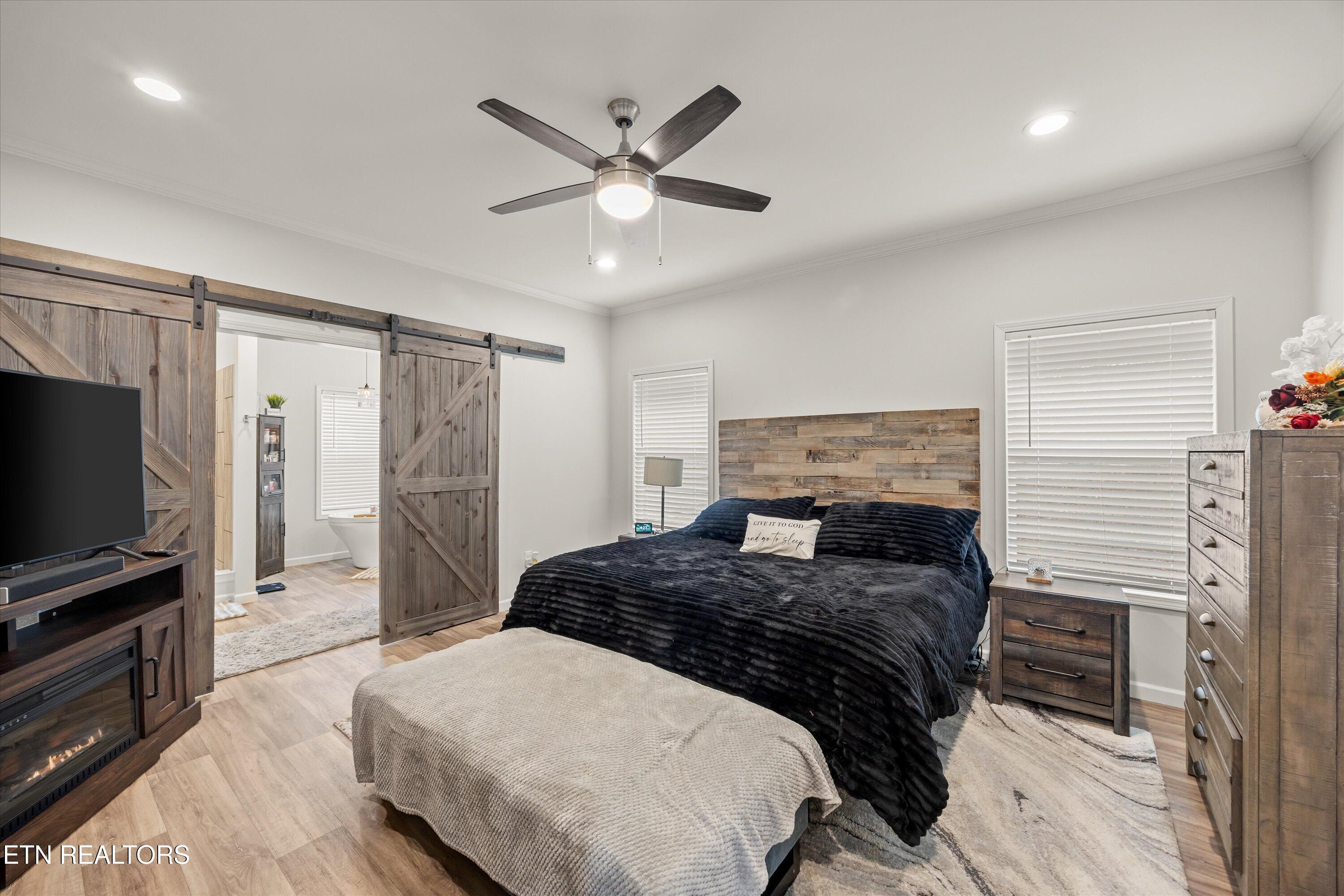 352 Perry Smith Lane Caryville TN 37714