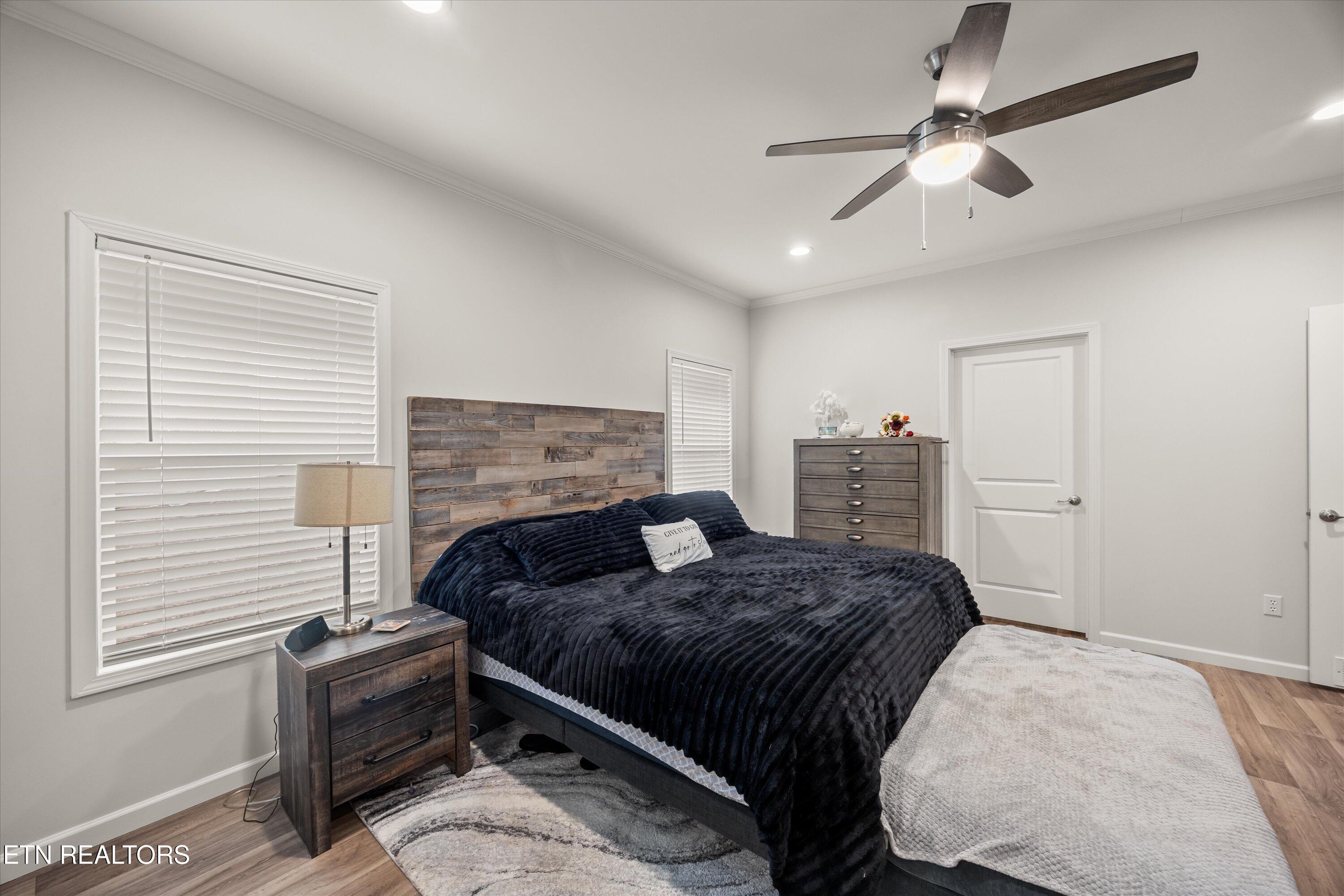 352 Perry Smith Lane Caryville TN 37714