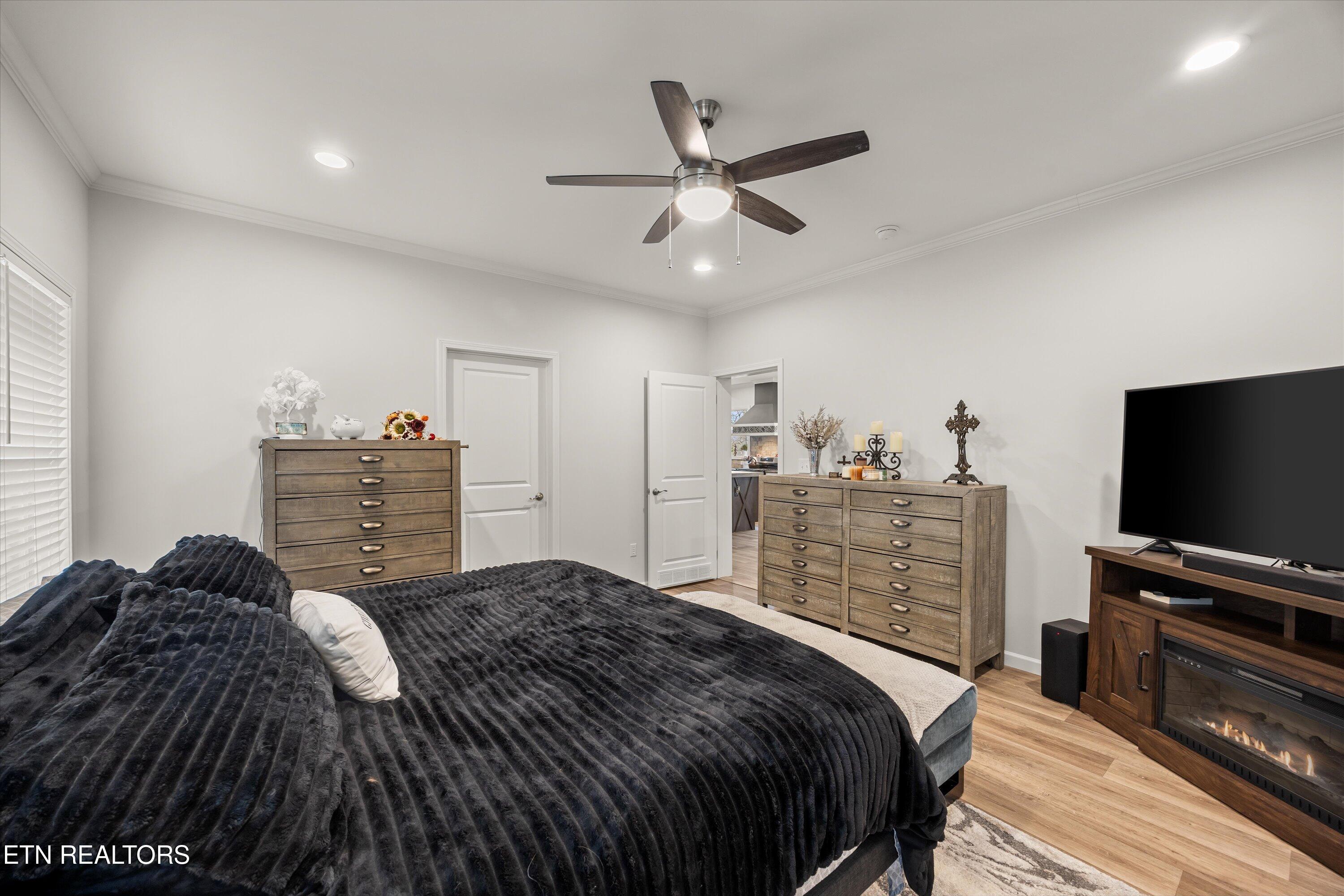 352 Perry Smith Lane Caryville TN 37714