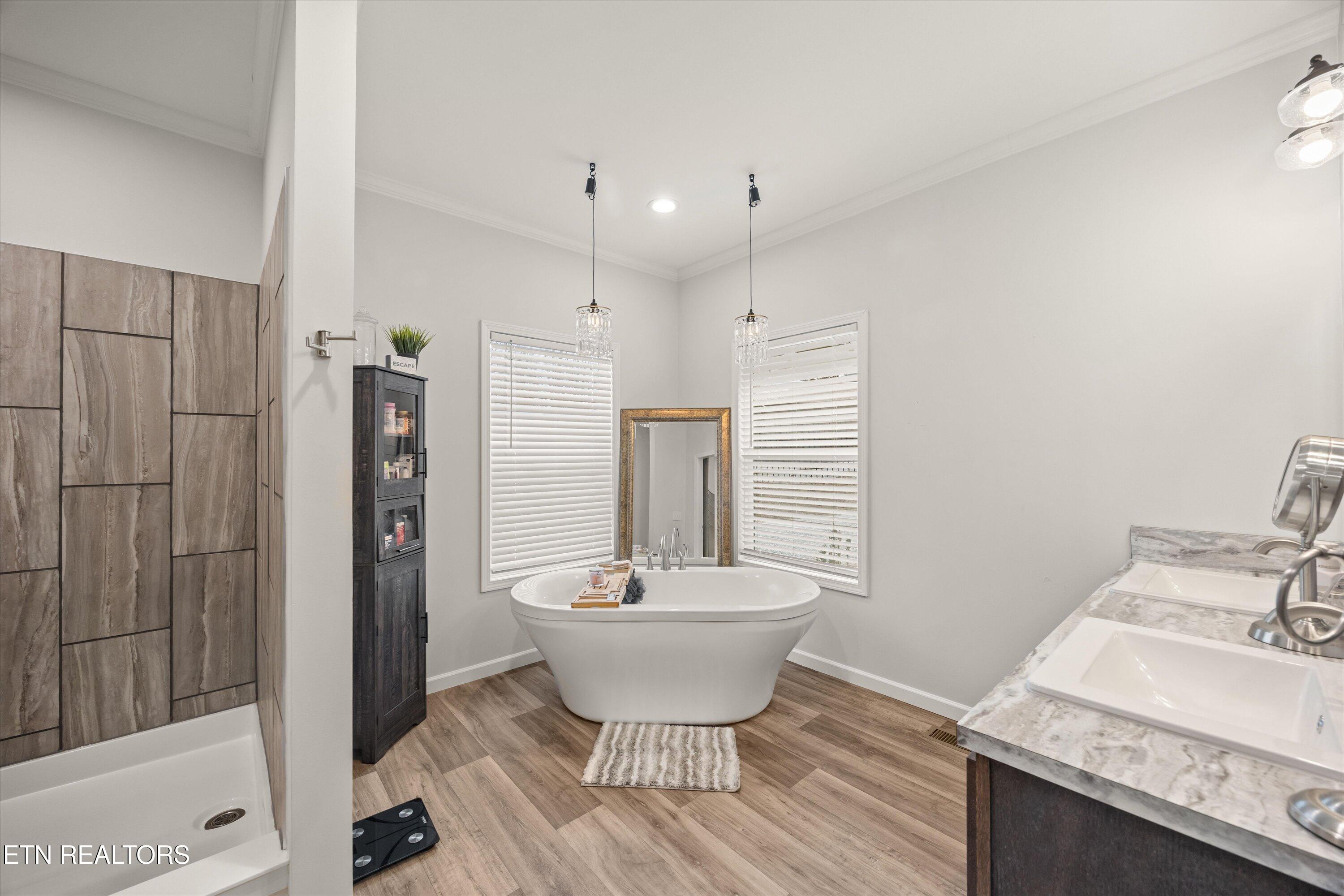 352 Perry Smith Lane Caryville TN 37714