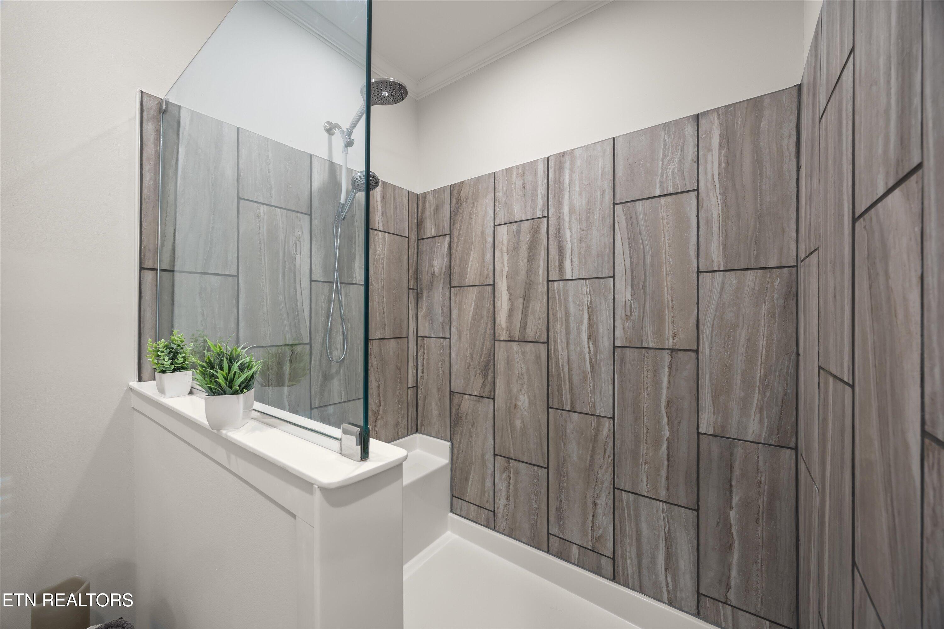 352 Perry Smith Lane Caryville TN 37714