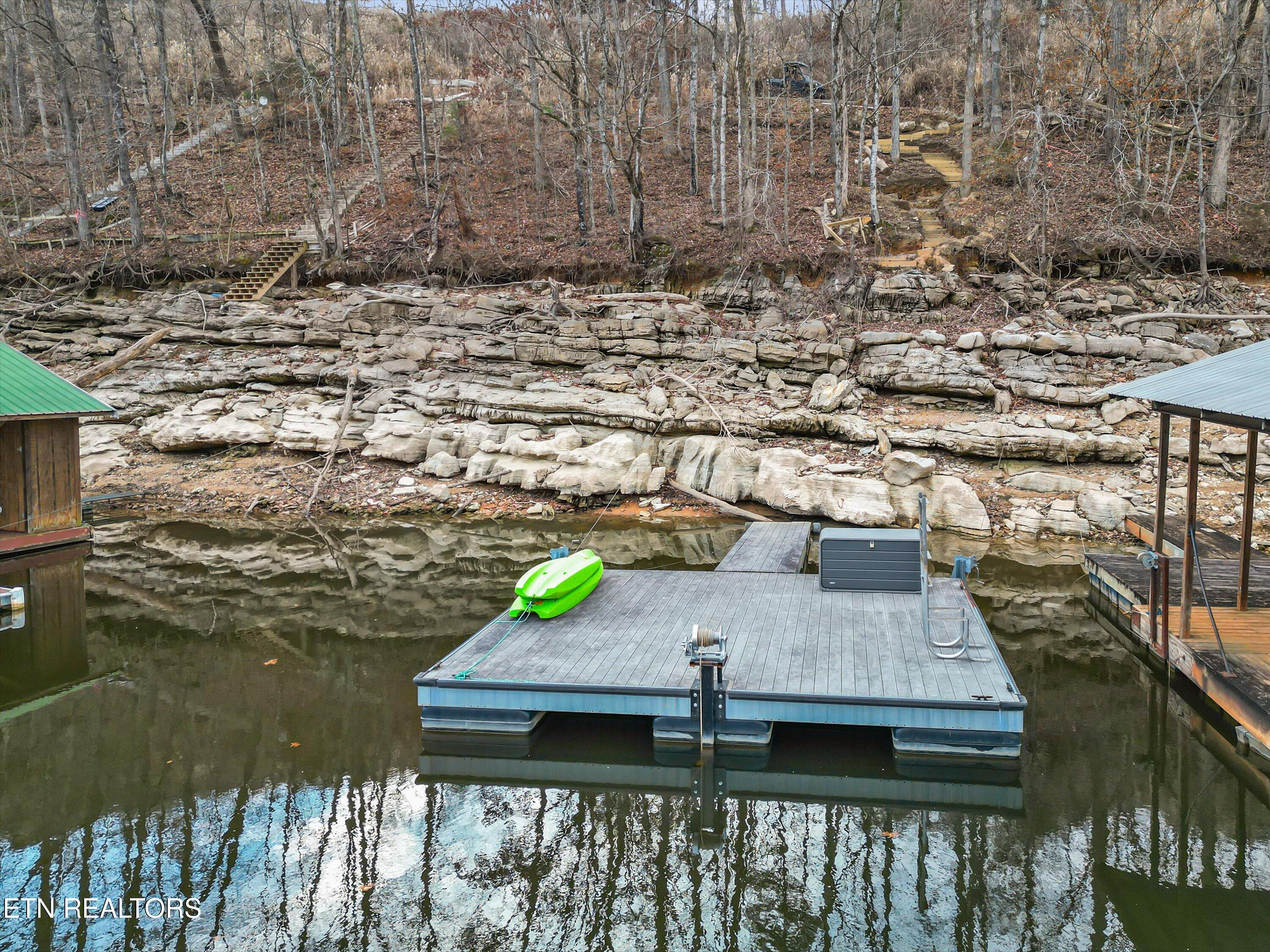 352 Perry Smith Lane Caryville TN 37714