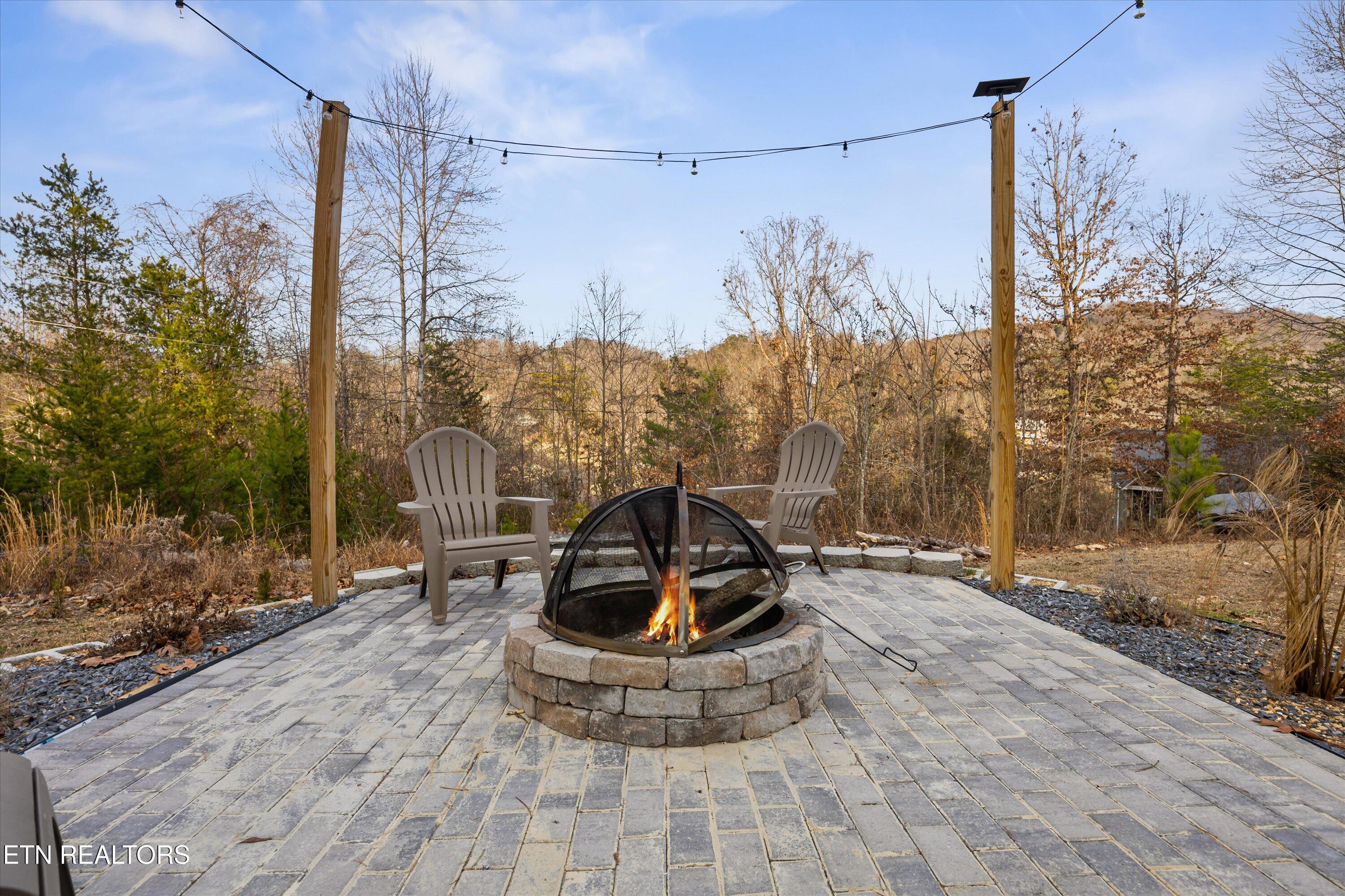 352 Perry Smith Lane Caryville TN 37714