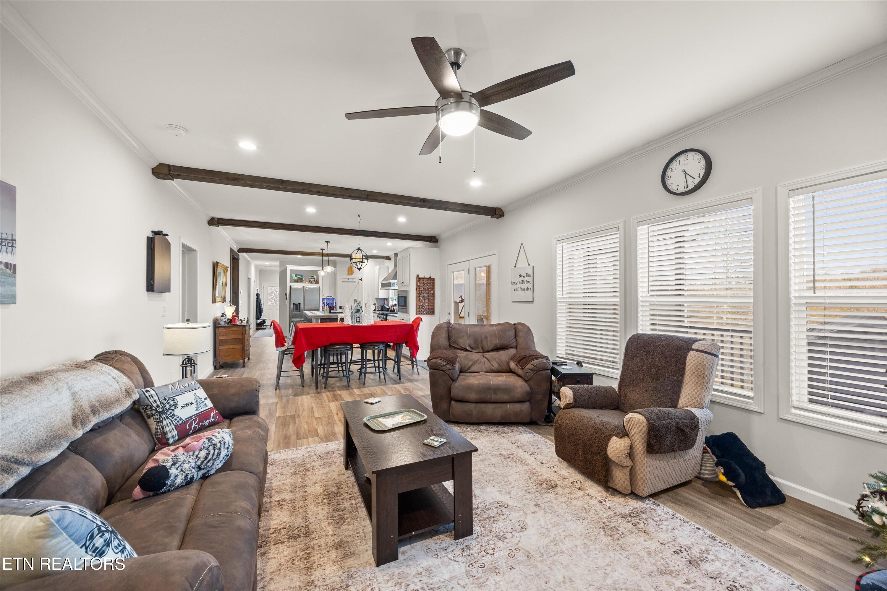 352 Perry Smith Lane Caryville TN 37714