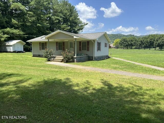 155 Quarry Road Speedwell TN 37870