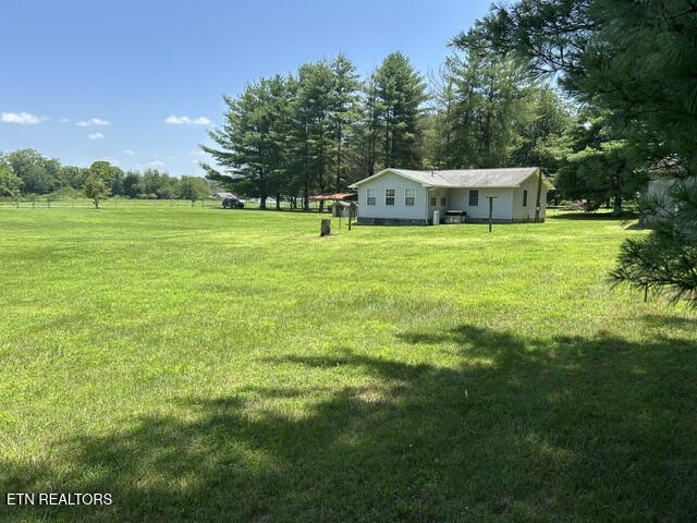 155 Quarry Road Speedwell TN 37870