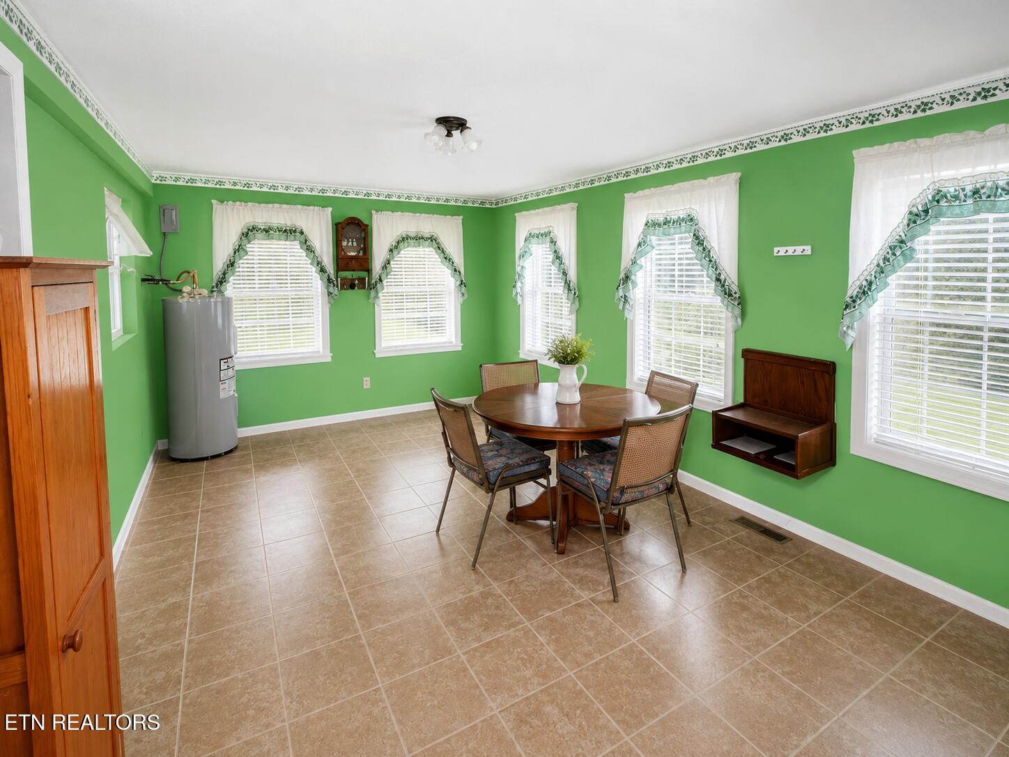 155 Quarry Road Speedwell TN 37870