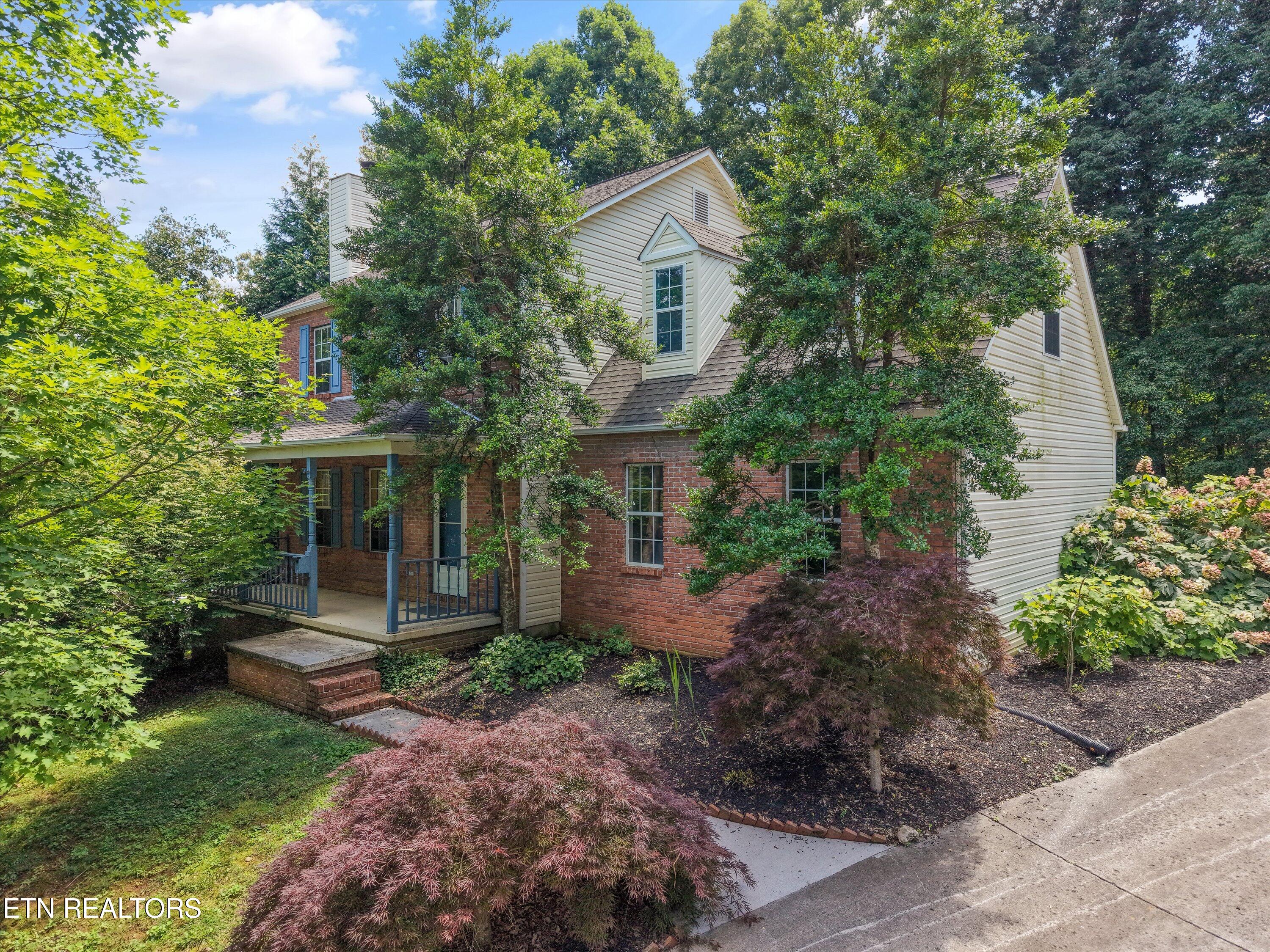 2300 Woods End Lane Knoxville TN 37918