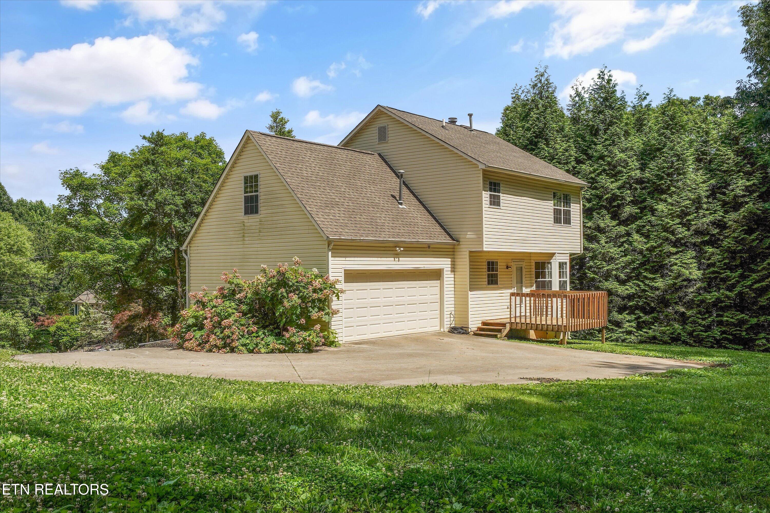 2300 Woods End Lane Knoxville TN 37918