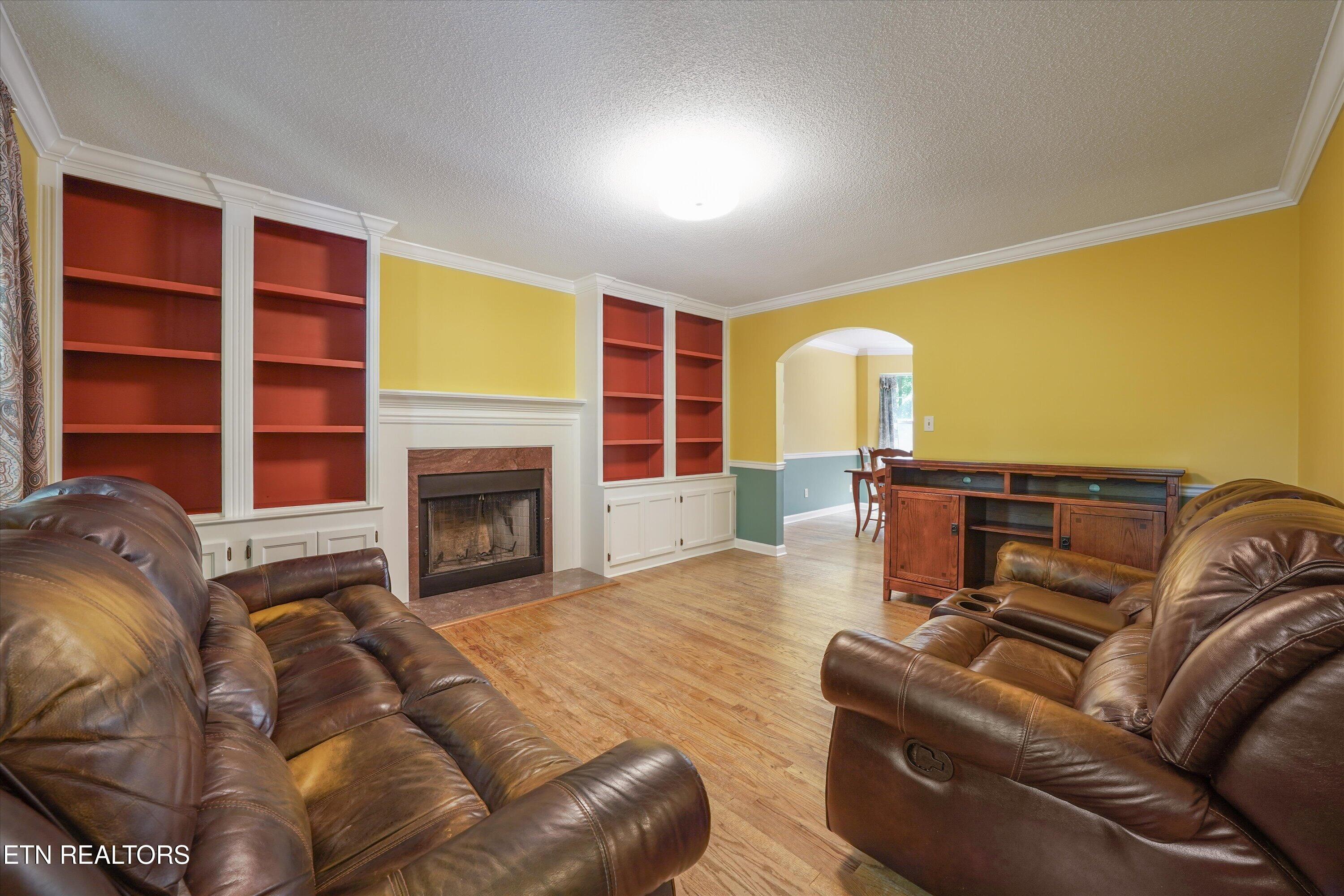 2300 Woods End Lane Knoxville TN 37918