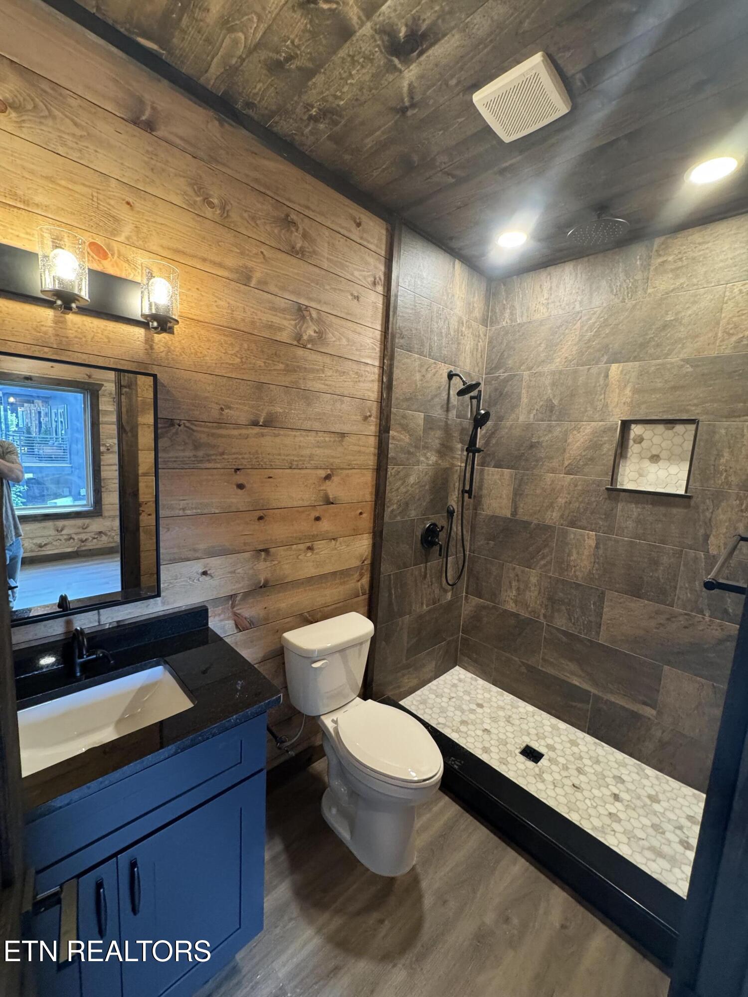502 Warbonnet Way Pigeon Forge TN 37863