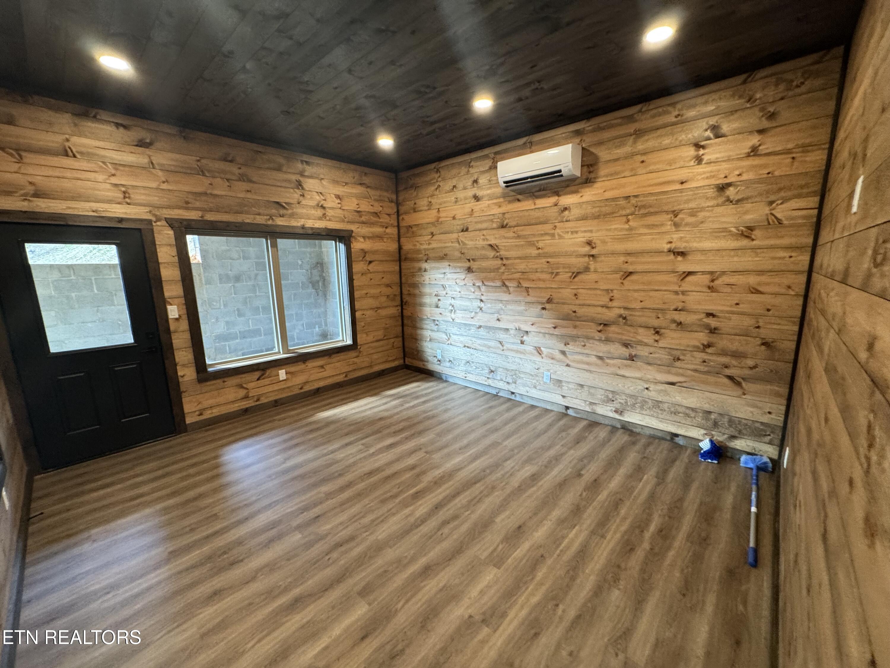 502 Warbonnet Way Pigeon Forge TN 37863