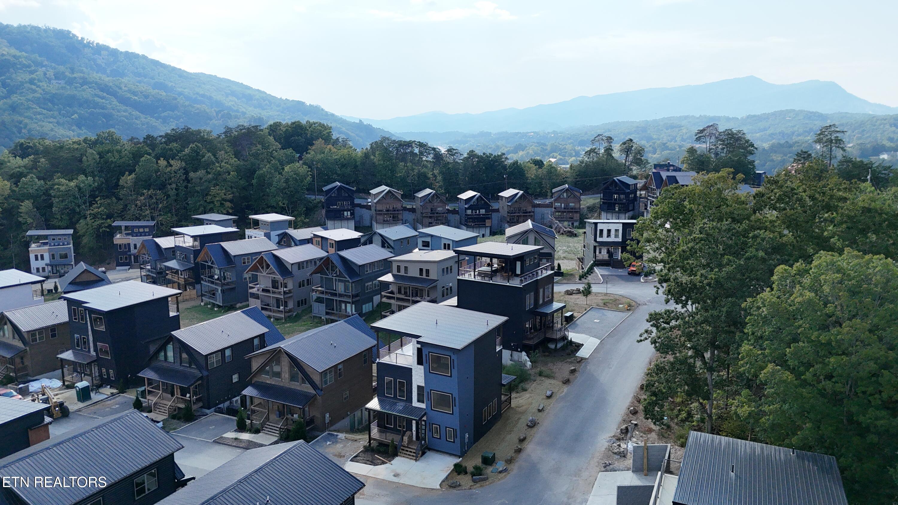502 Warbonnet Way Pigeon Forge TN 37863