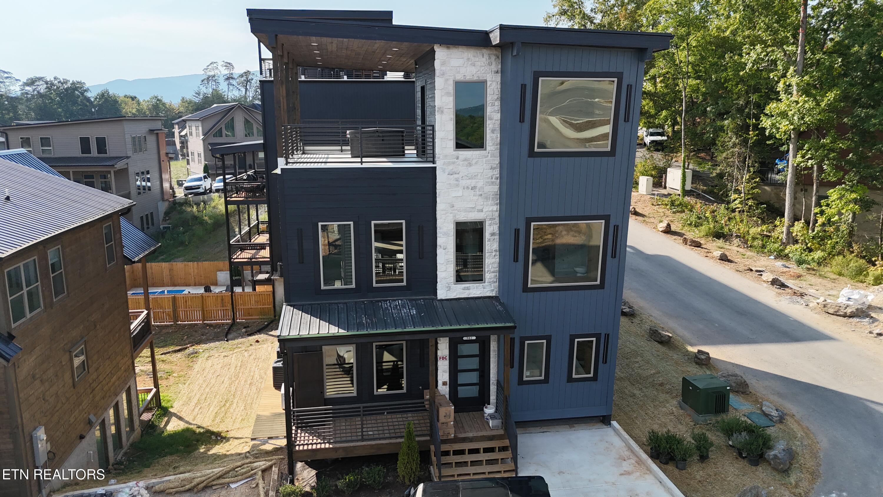 502 Warbonnet Way Pigeon Forge TN 37863