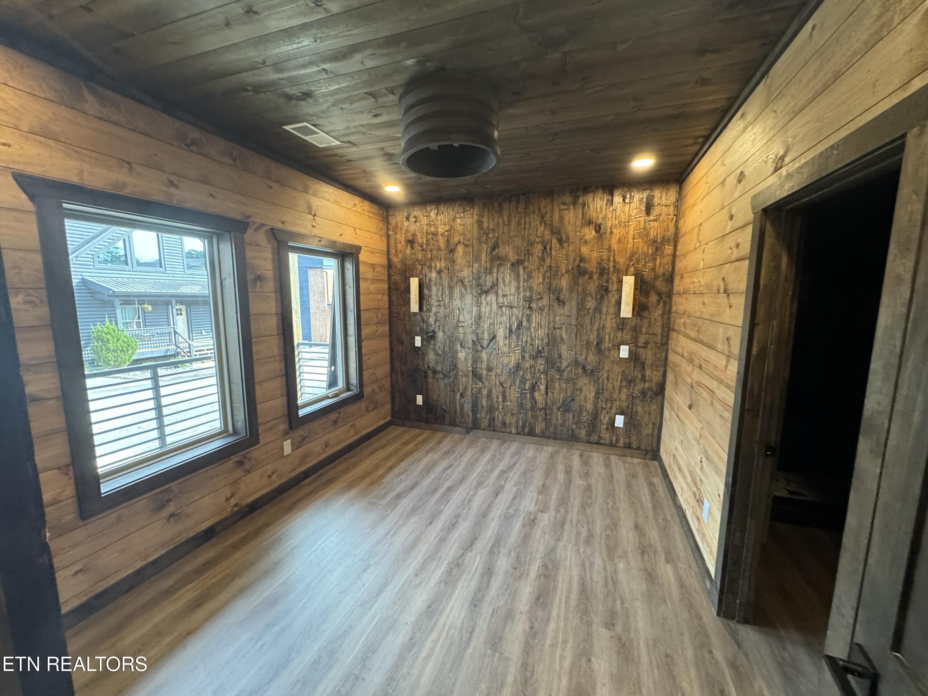 502 Warbonnet Way Pigeon Forge TN 37863