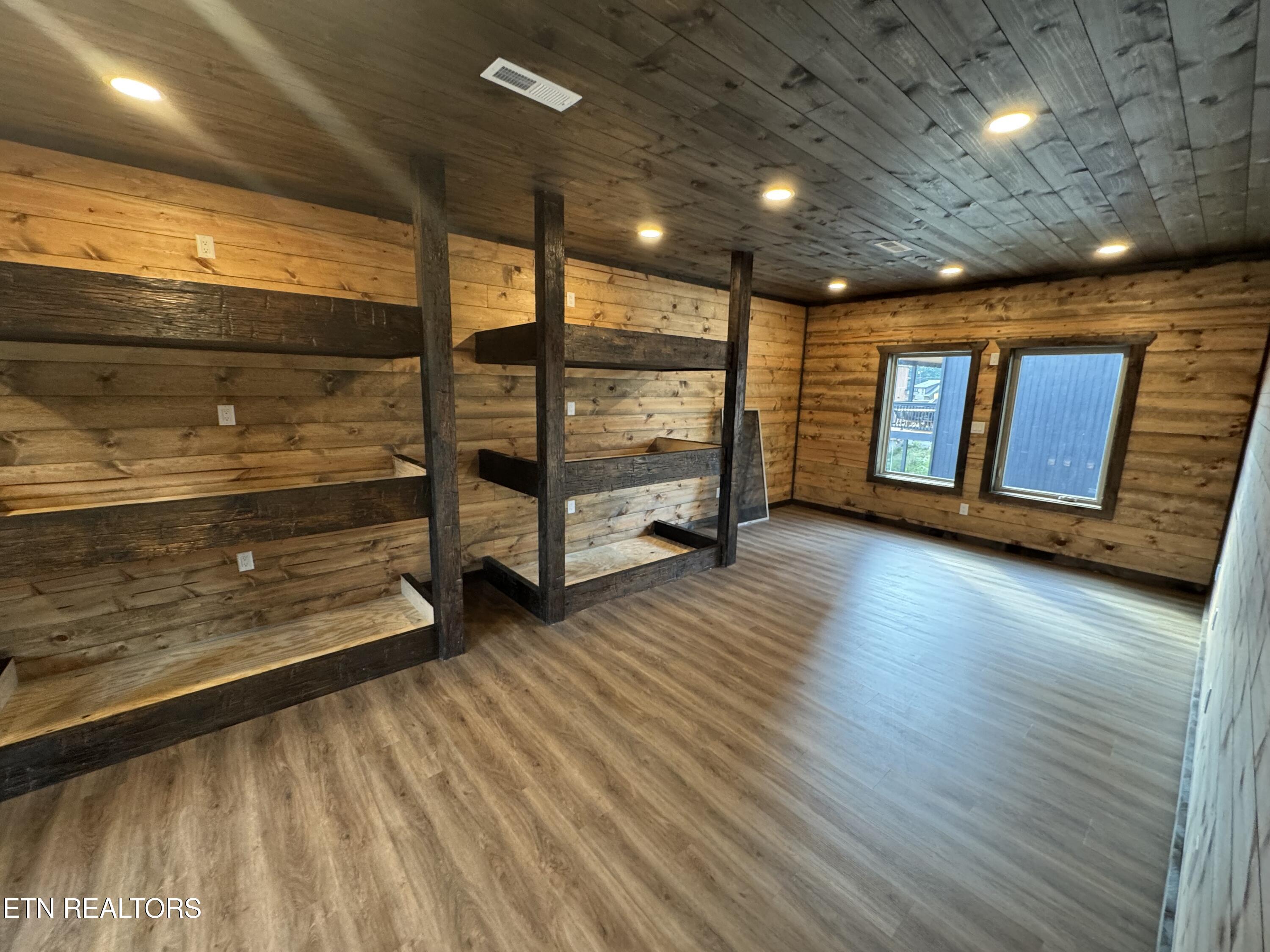 502 Warbonnet Way Pigeon Forge TN 37863