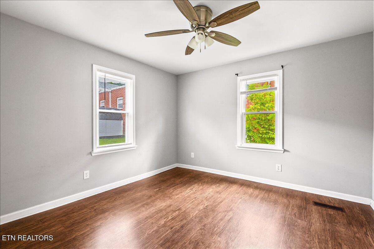 926 W Walden Street Lafollette TN 37766