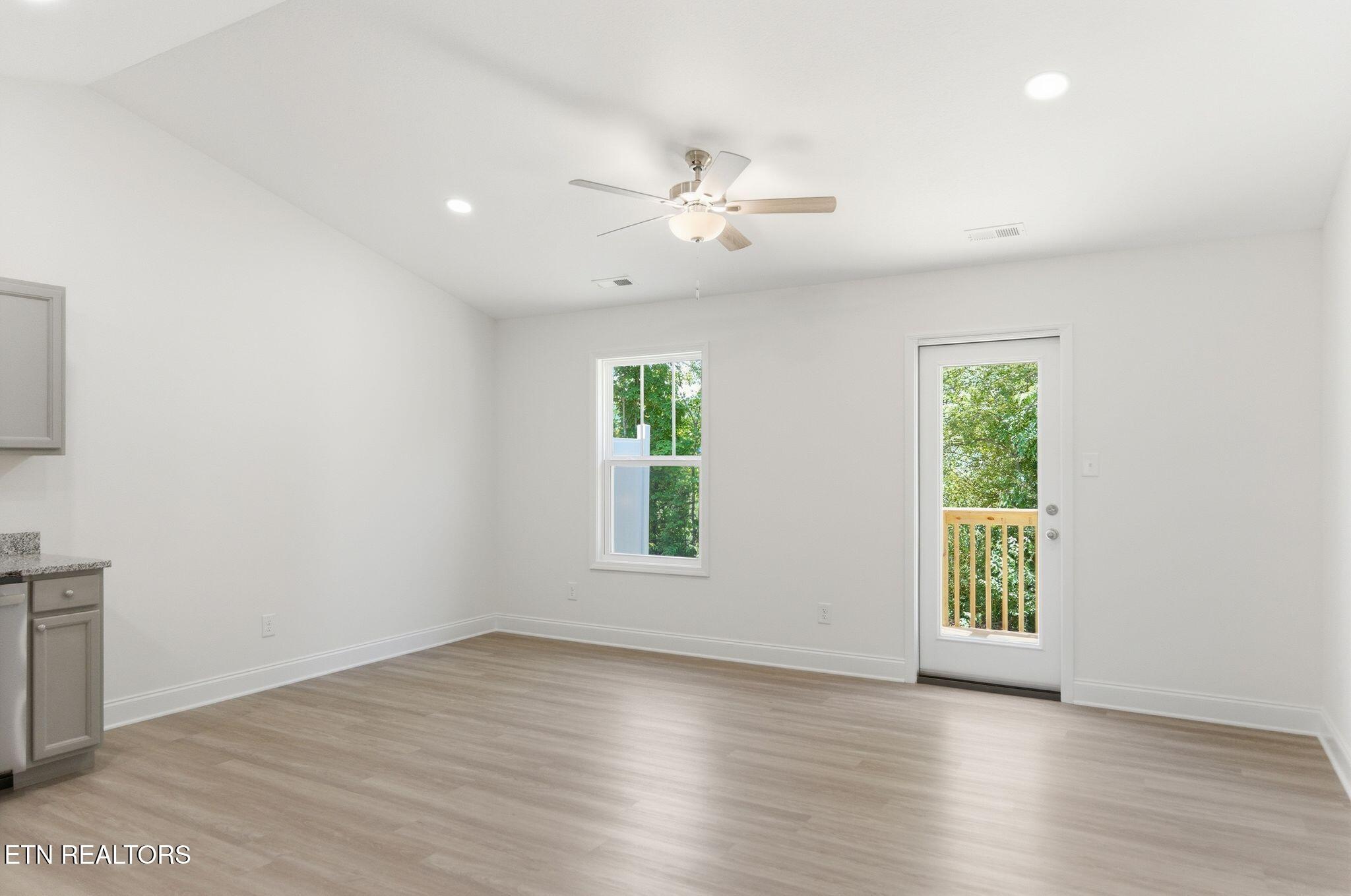 7323 Woodpecker Way Knoxville TN 37921