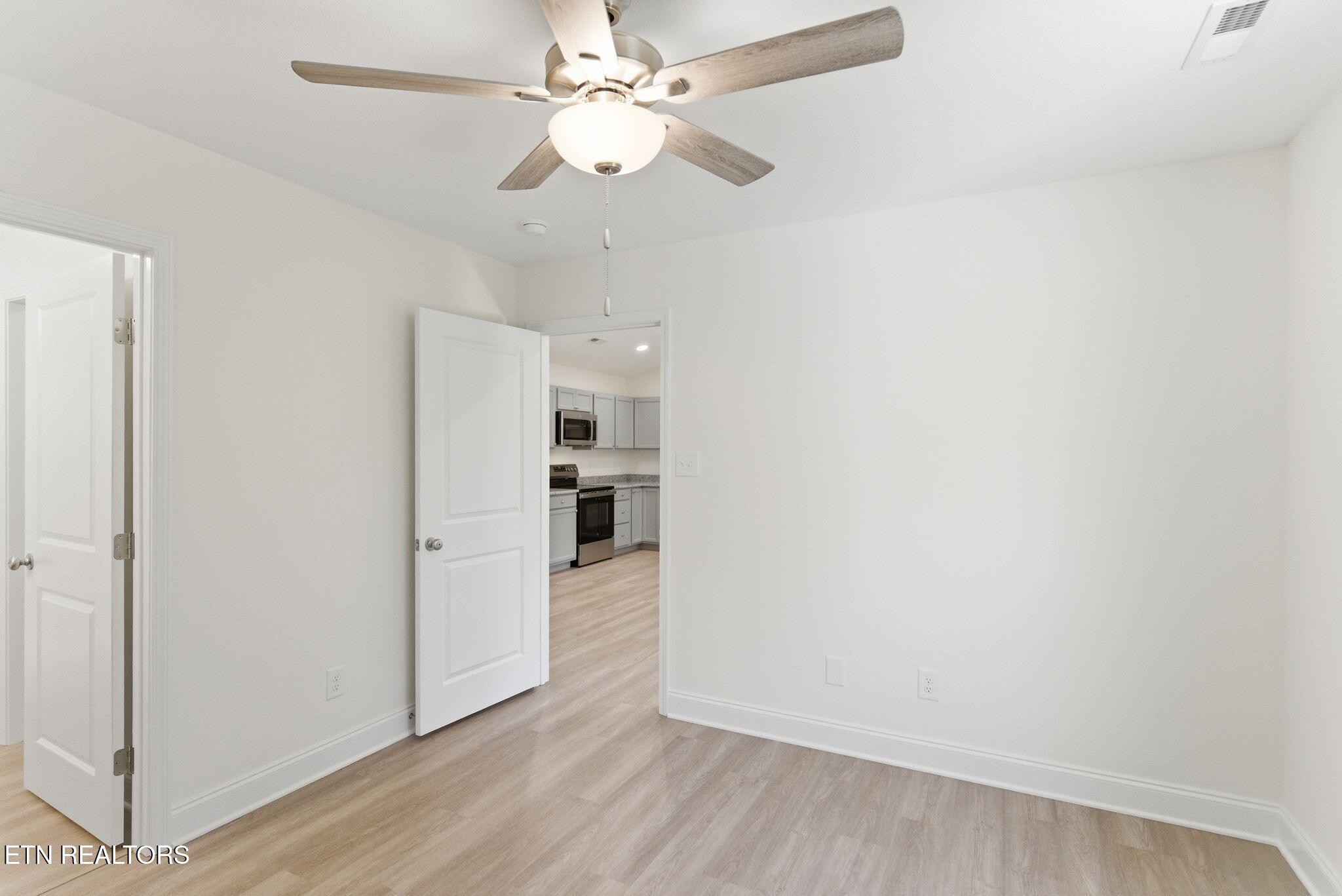 7323 Woodpecker Way Knoxville TN 37921