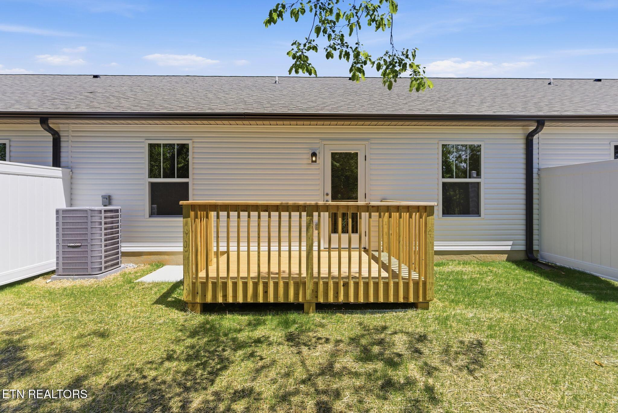 7323 Woodpecker Way Knoxville TN 37921