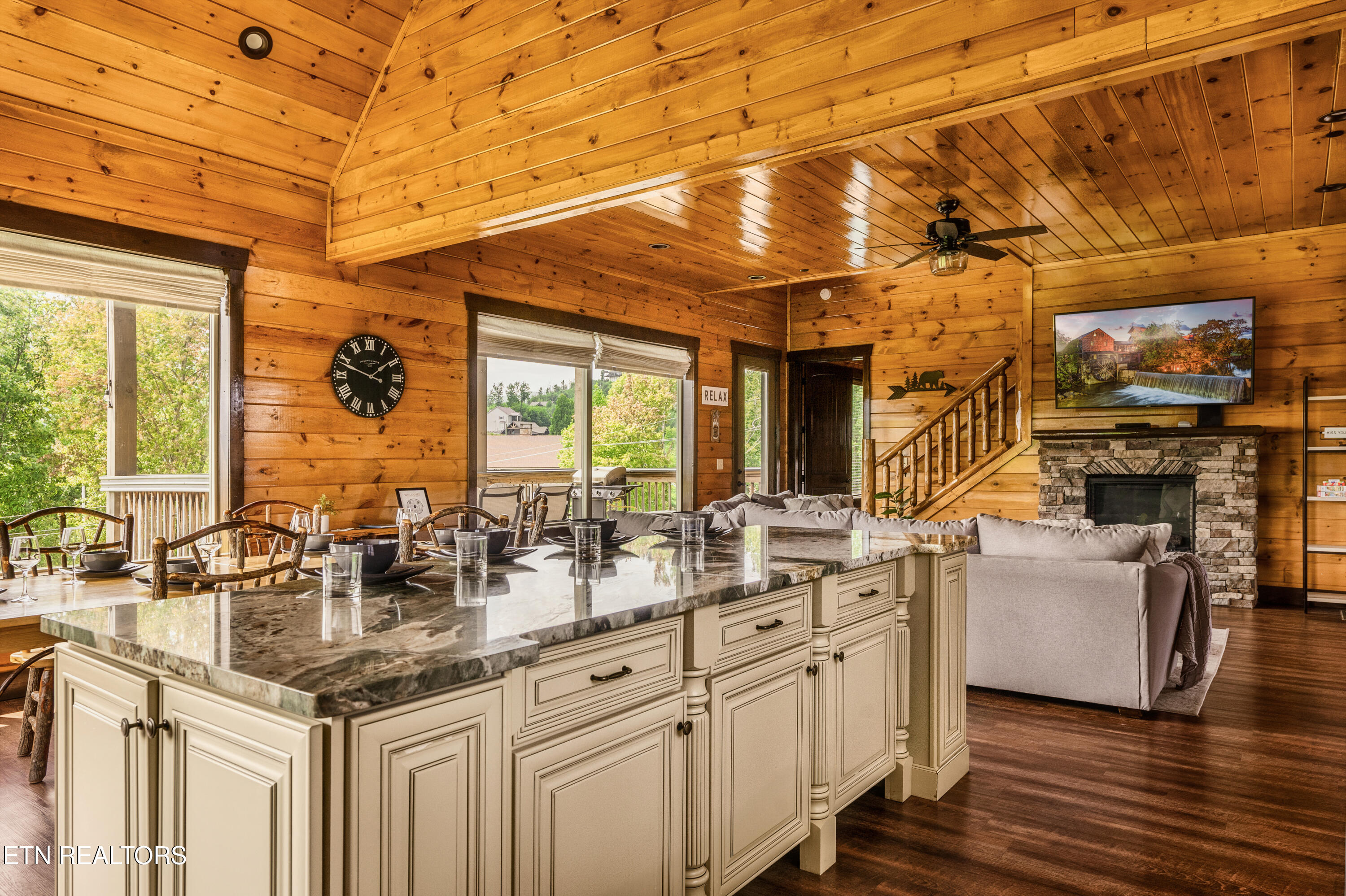 729 Bear Walk Way Gatlinburg TN 37738