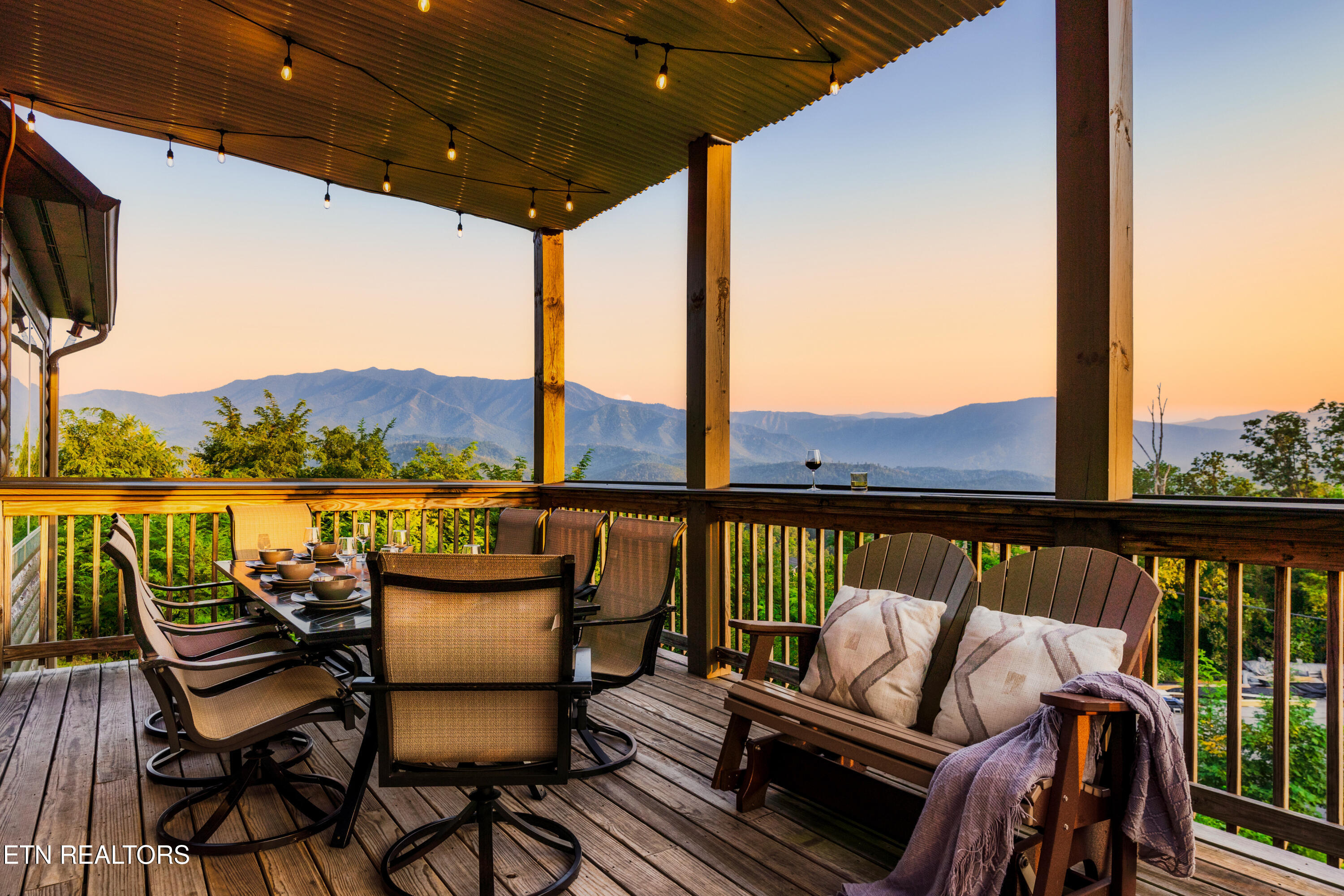 729 Bear Walk Way Gatlinburg TN 37738